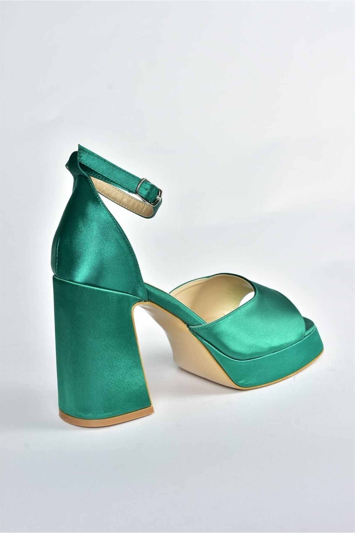 Fox Shoes-Zielone satynowe buty damskie na grubej platformie na obcasie M570020804 8