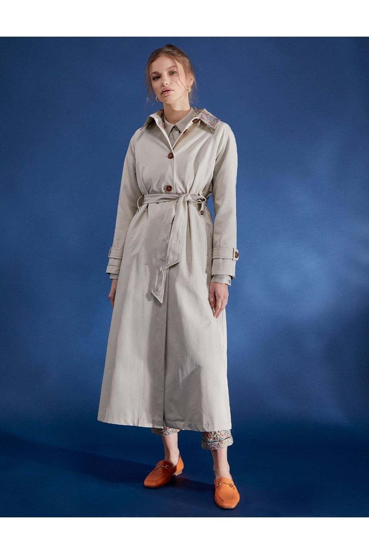 Kayra Trench Coat Cream with Brocade Detail on the Collar