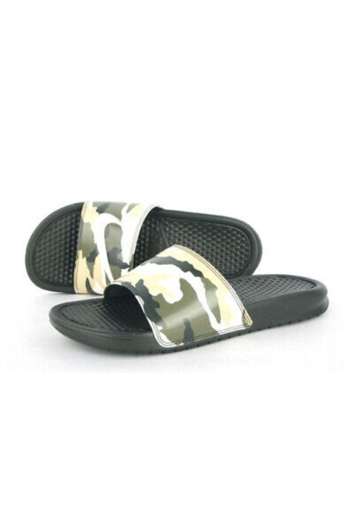 Nike slippers hotsell with gold check