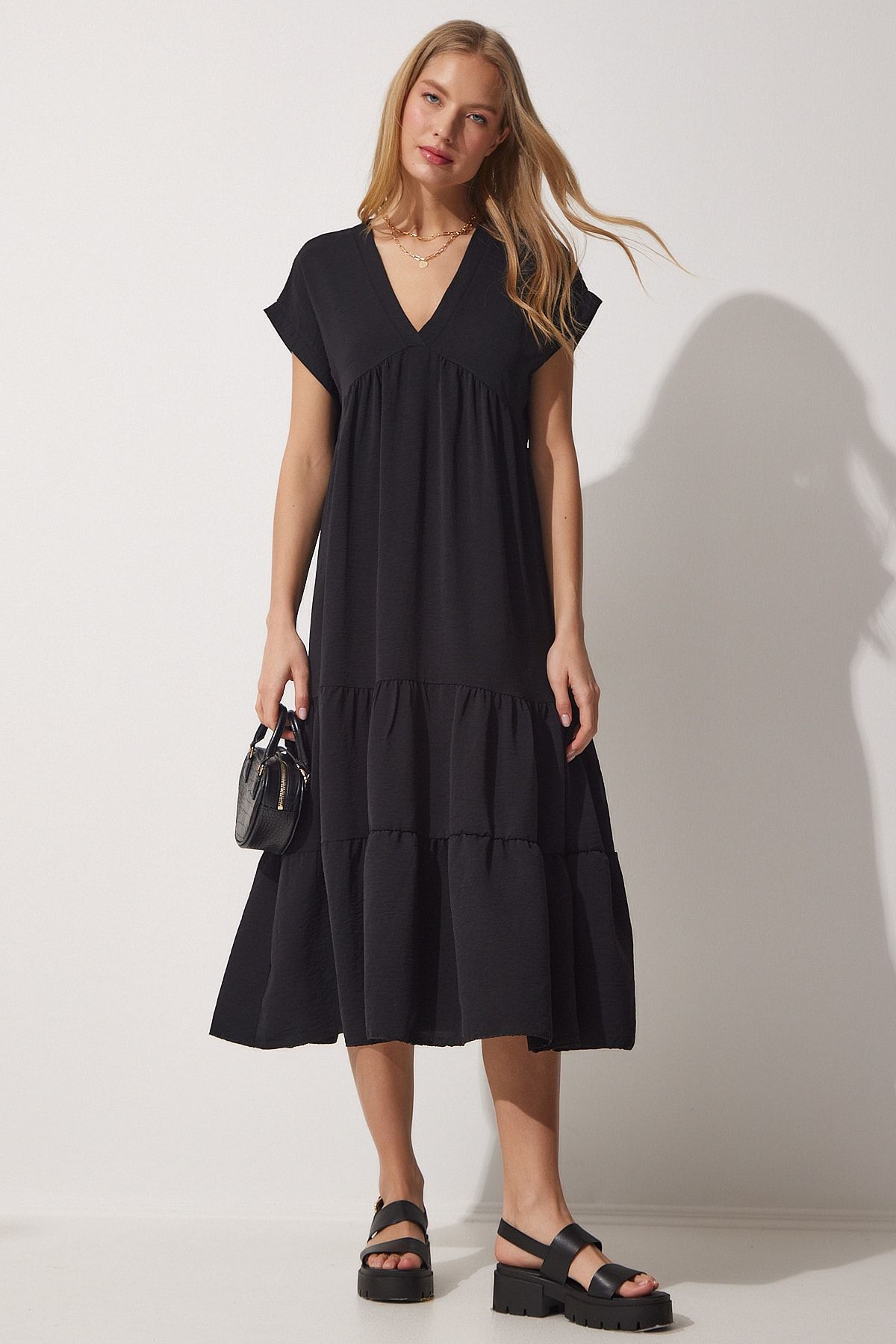Happiness İstanbul Kleid Schwarz A-Linie Fast ausverkauft