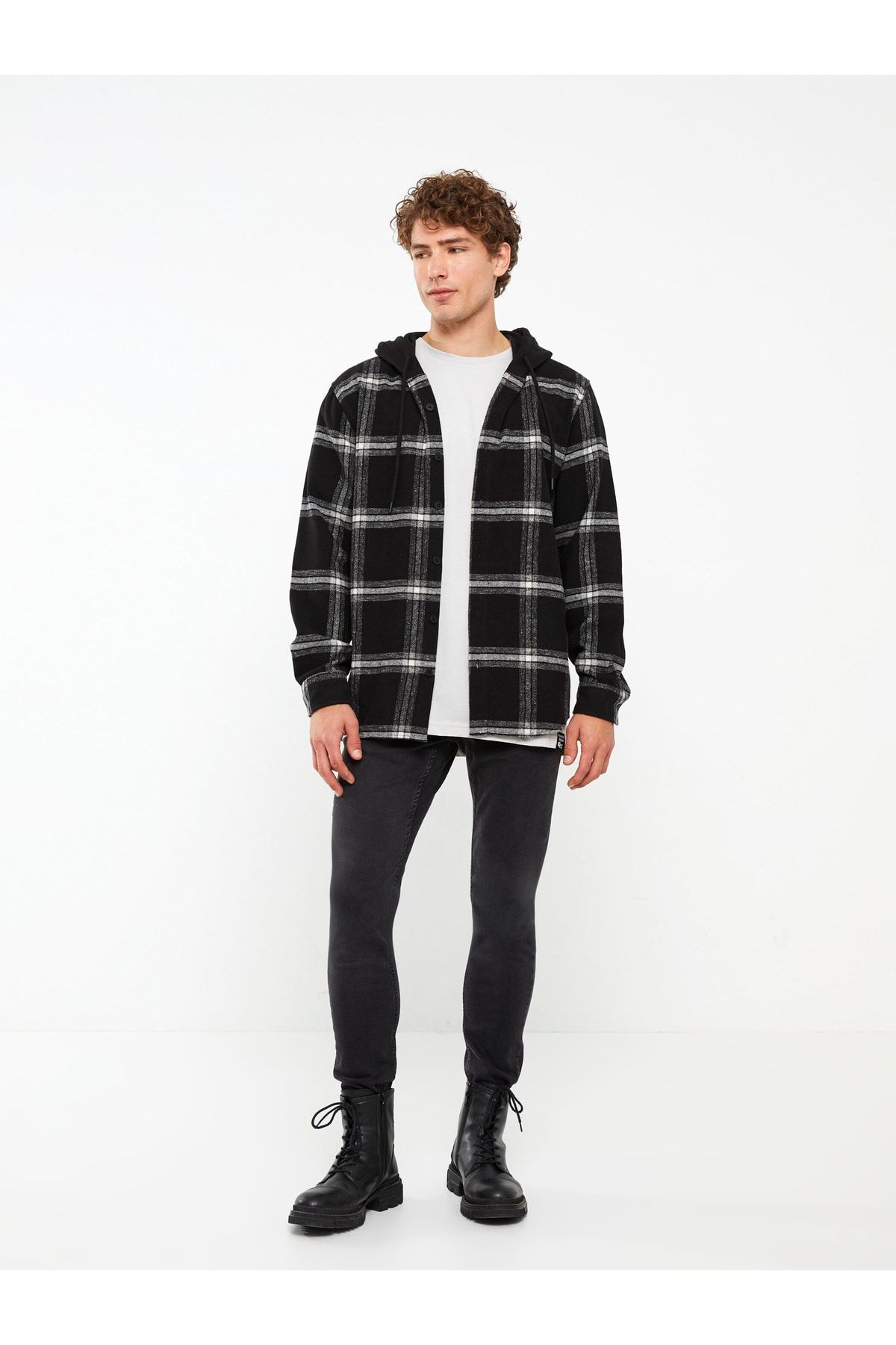 LC Waikiki Hemd Schwarz Regular Fit OB6631
