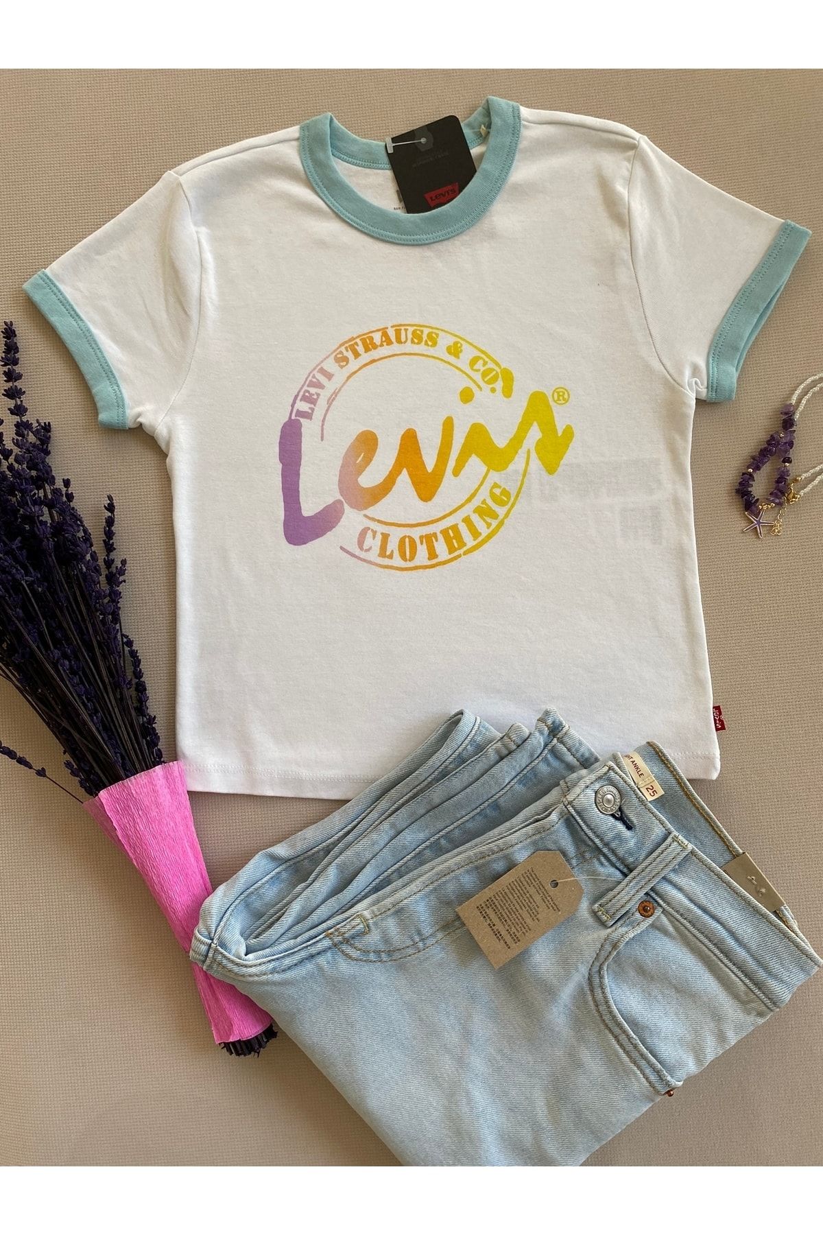 Girls levi t shirts on sale
