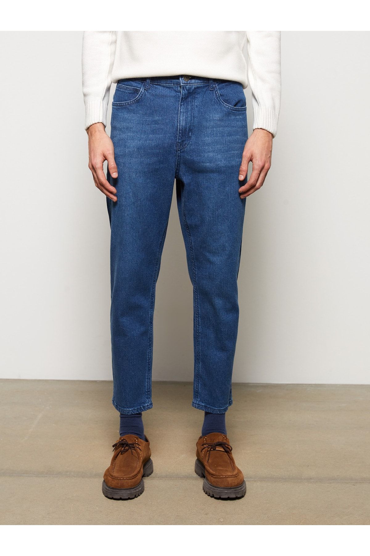 LC Waikiki-710 laza szabású férfi Jean nadrág 3