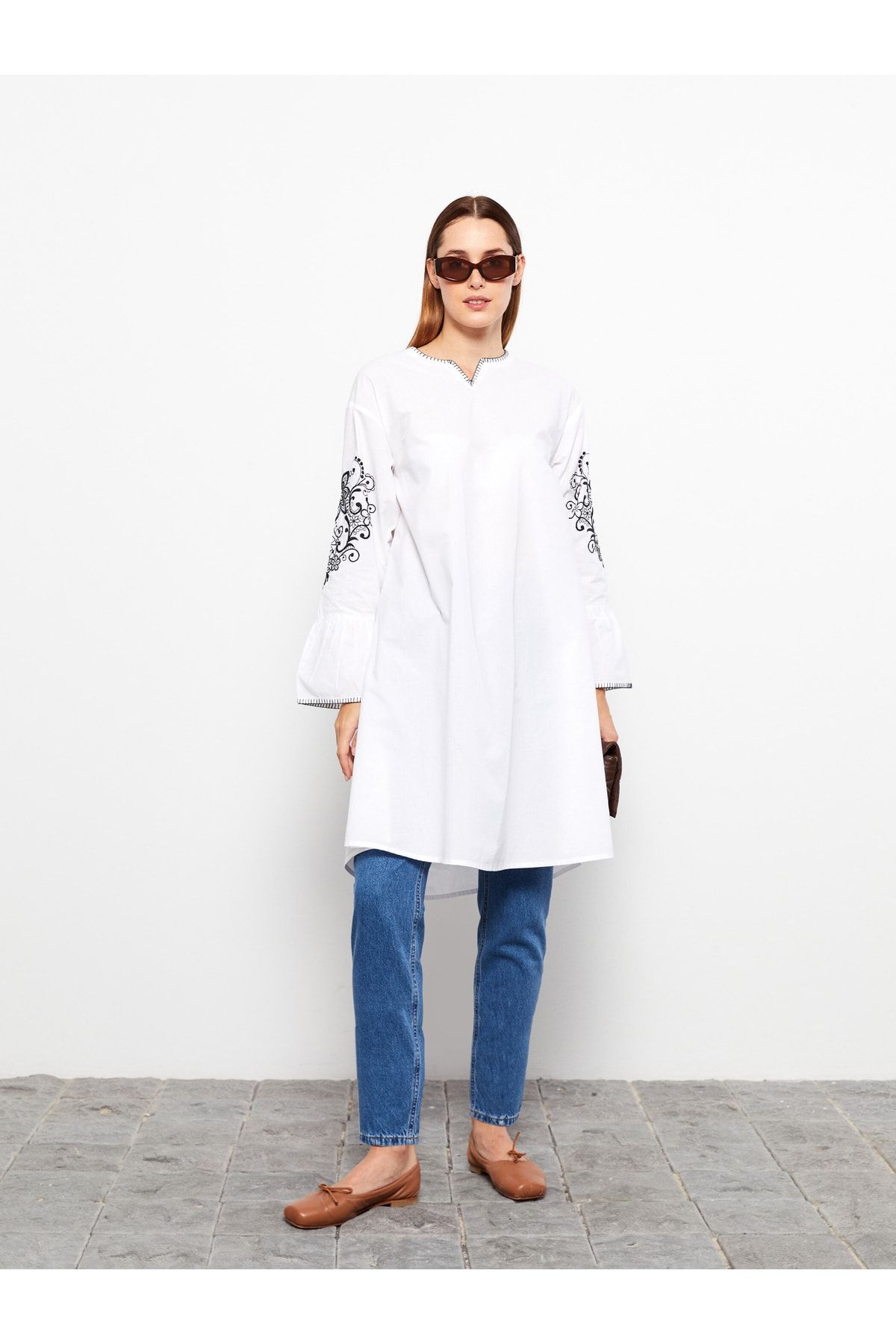 complete the look image