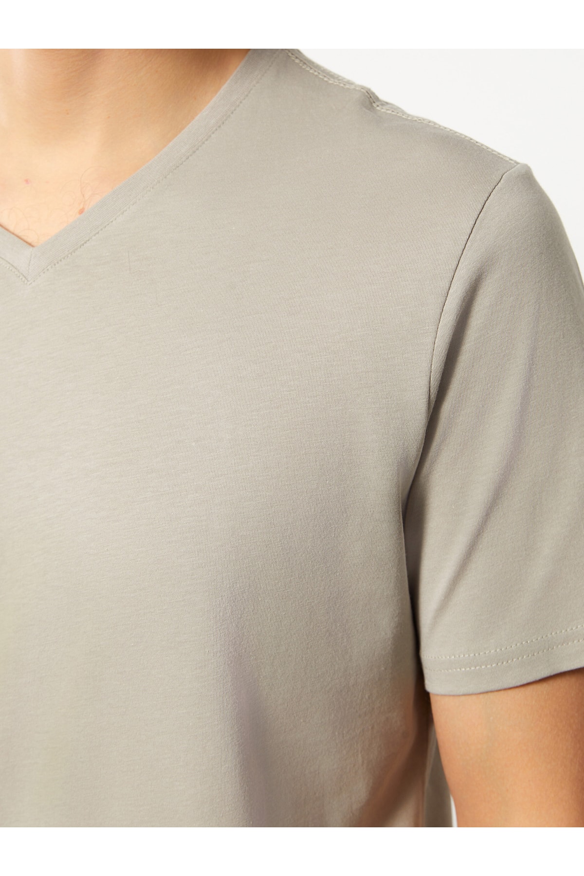 تیشرت مردانه خاکستری ال سی وایکیکی | S30114Z8MVK اورجینال - تصویر 4