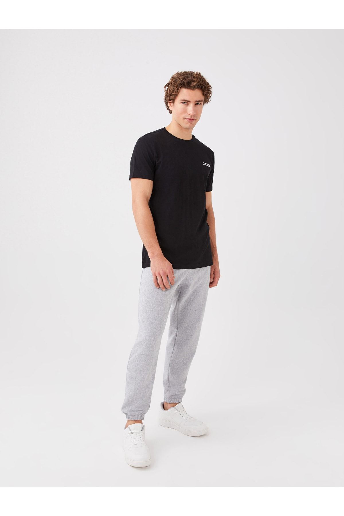 LC Waikiki T-Shirt Grün Regular Fit FN6531