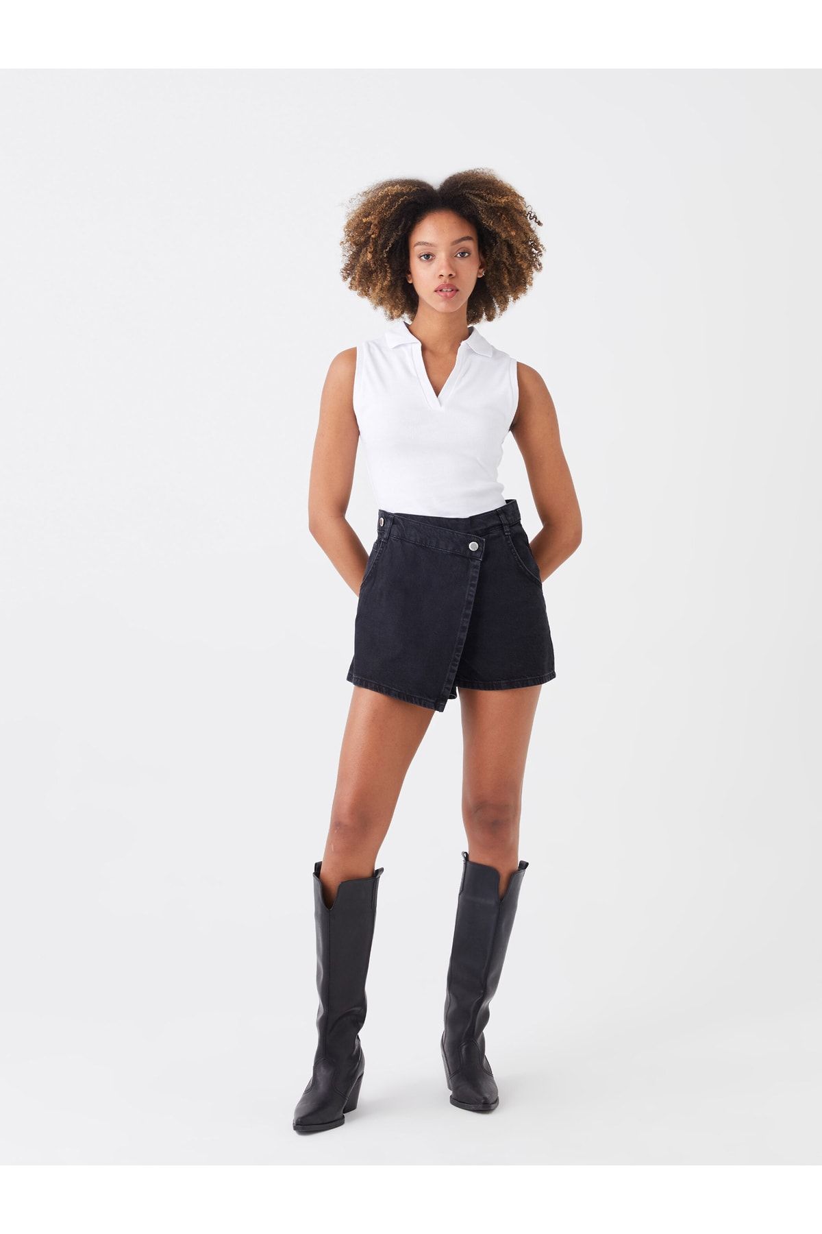 complete the look image