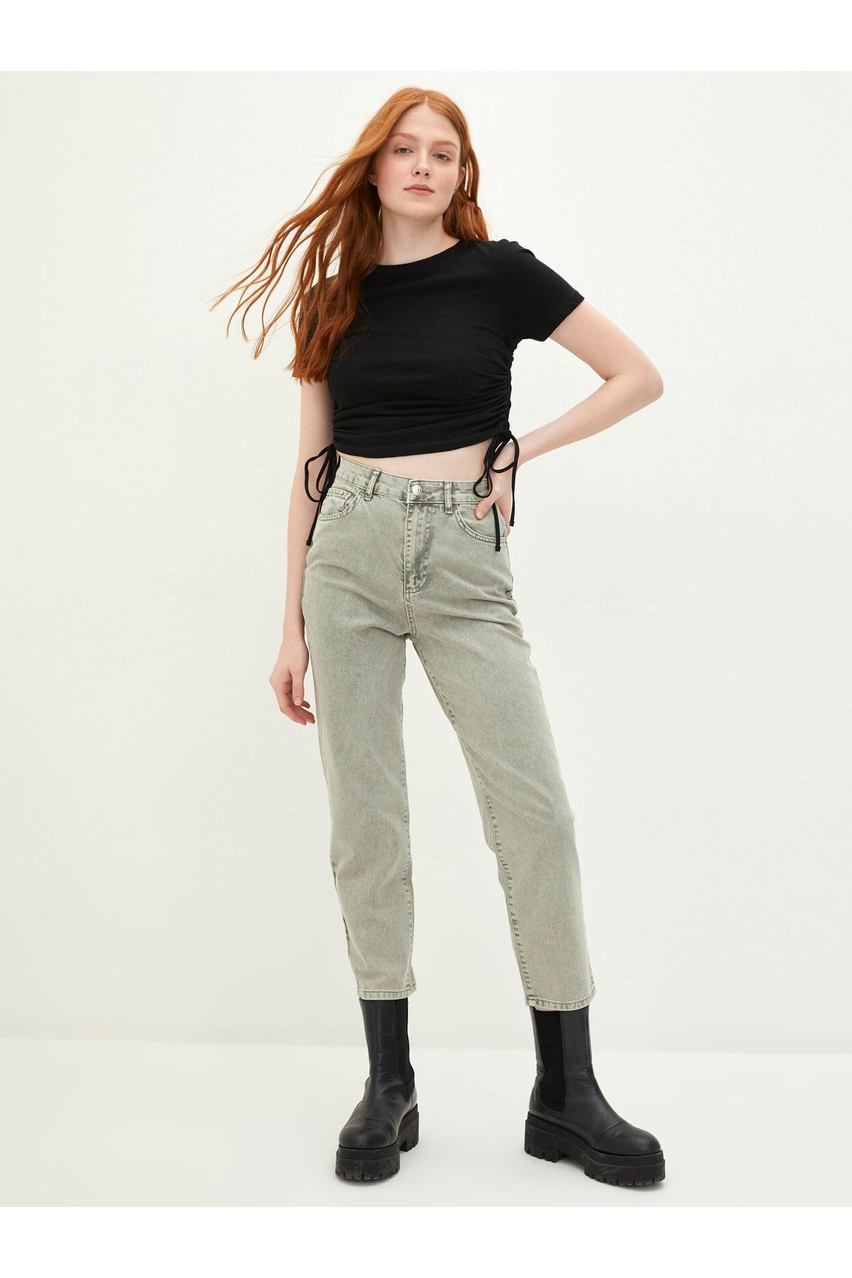 LC Waikiki Jeans Dunkelblau Slim Fast ausverkauft
