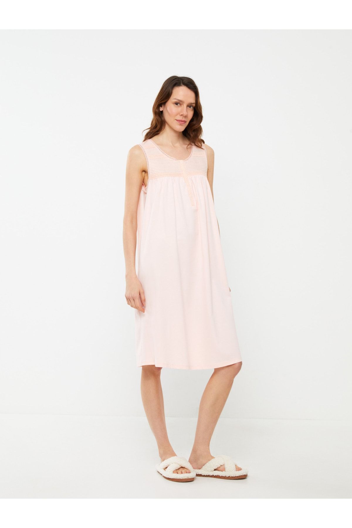 LC Waikiki Nachthemd Rosa A-Linie Fast ausverkauft