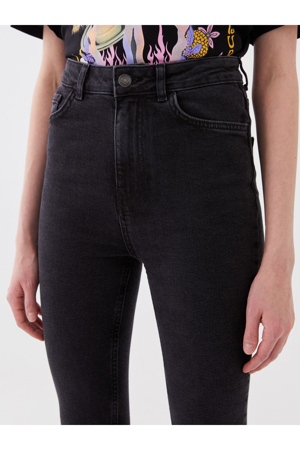 LC Waikiki Jeans Grün Straight YB5828