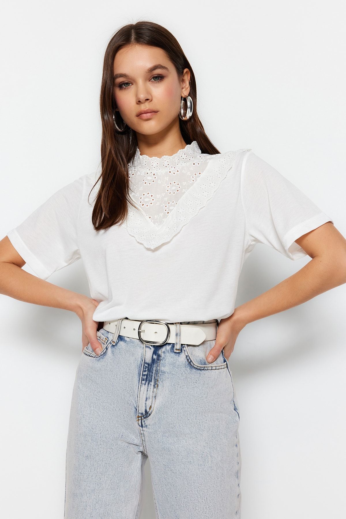 complete the look image