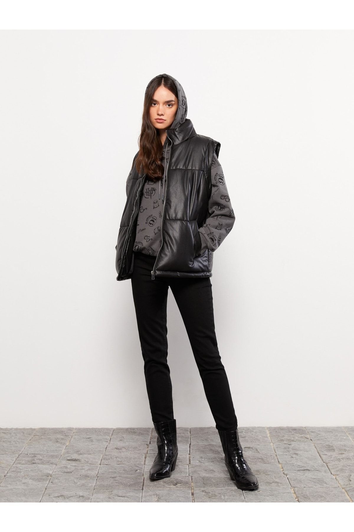complete the look image