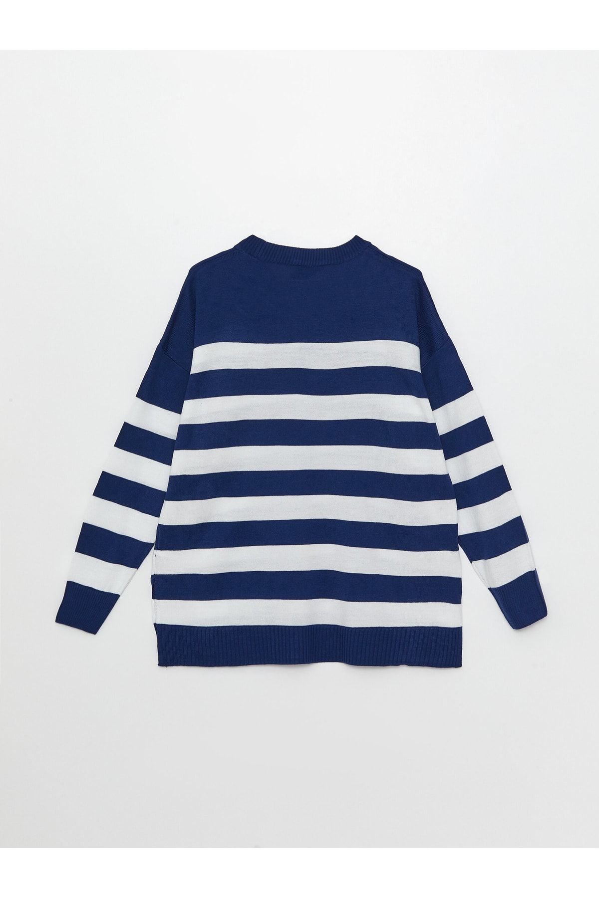 LC Waikiki-Damski sweter oversize z dzianiny w paski z długim rękawem i okrągłym dekoltem 7