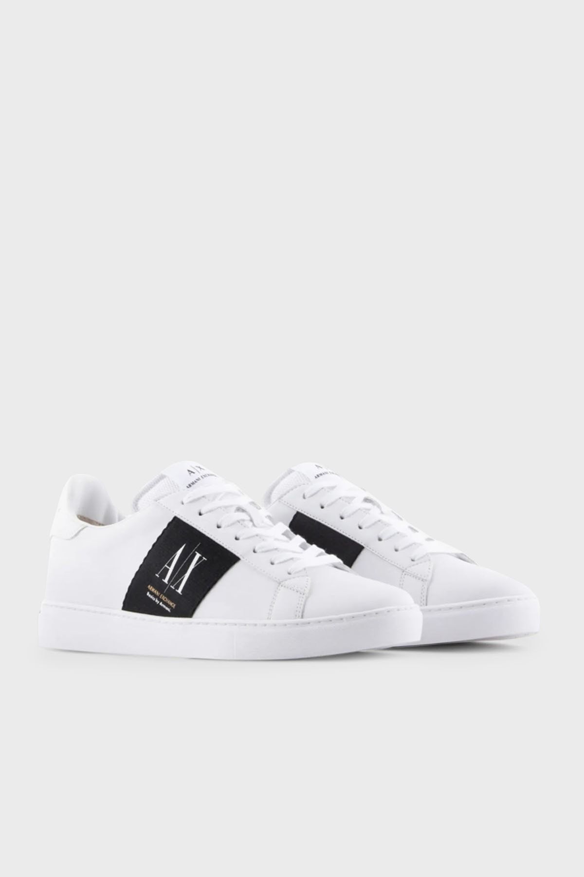 Armani jeans white on sale shoes