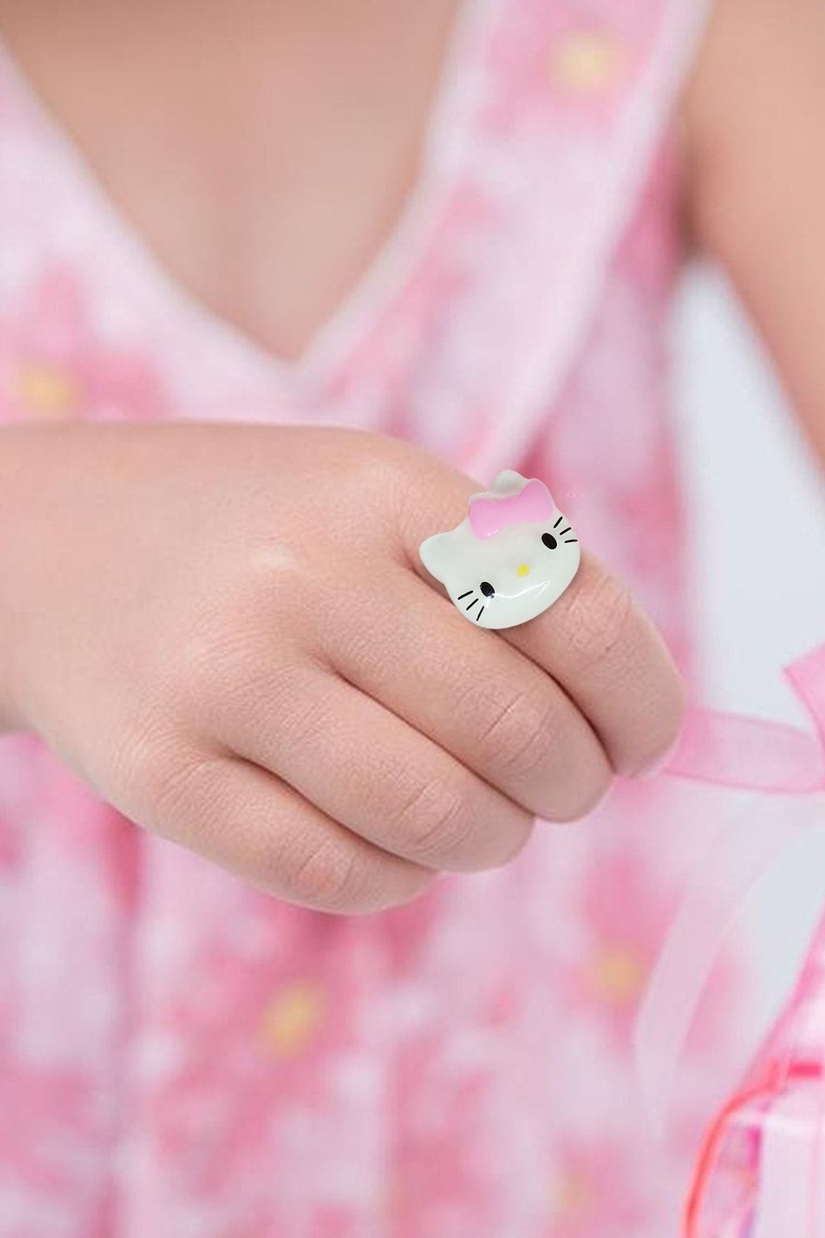 Hello Kitty Rhinestone Avon Flower Ring Sanrio | ♥Hello♥ Kitty♥ 2♥ | Flickr