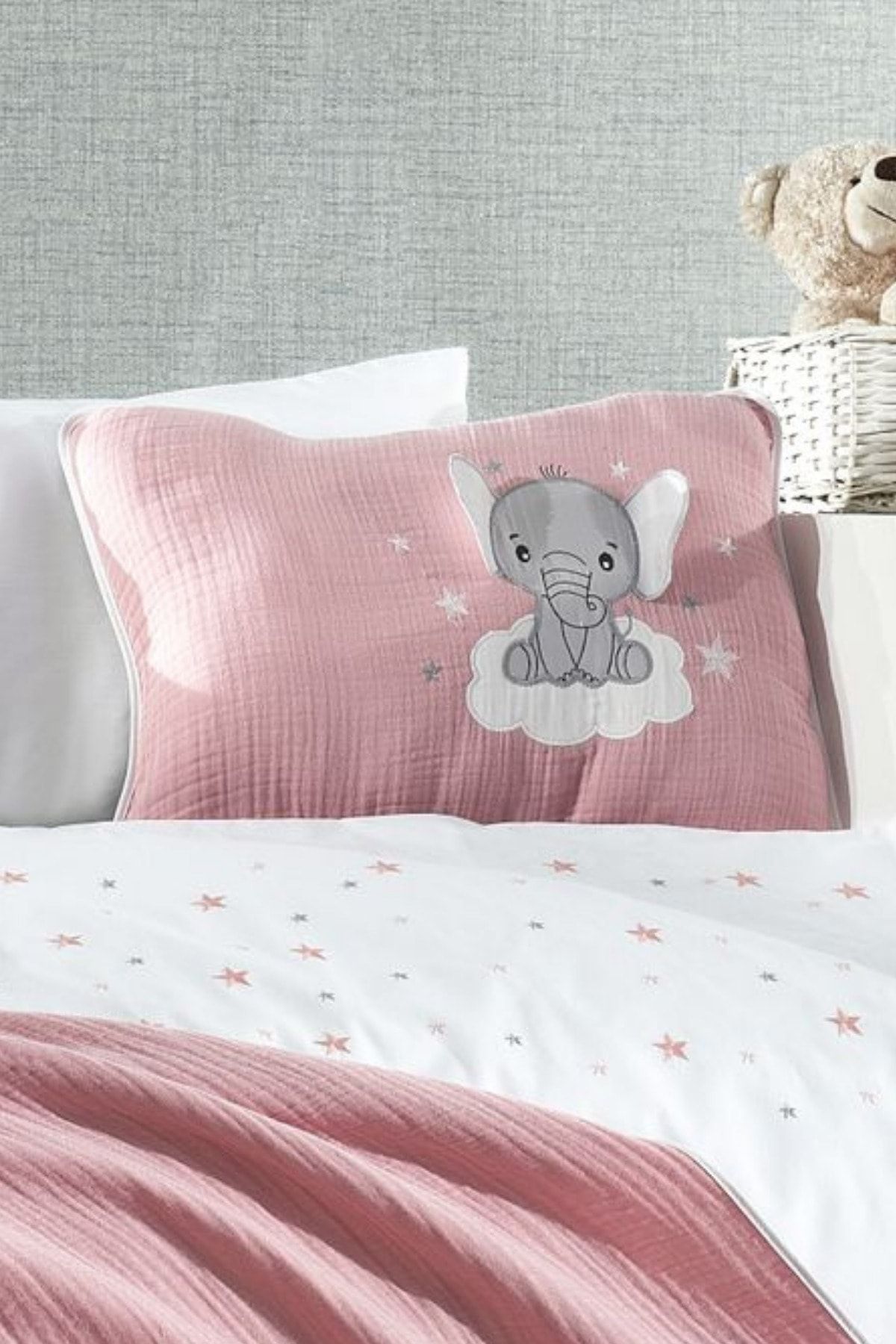 Pink dumbo online cot bedding