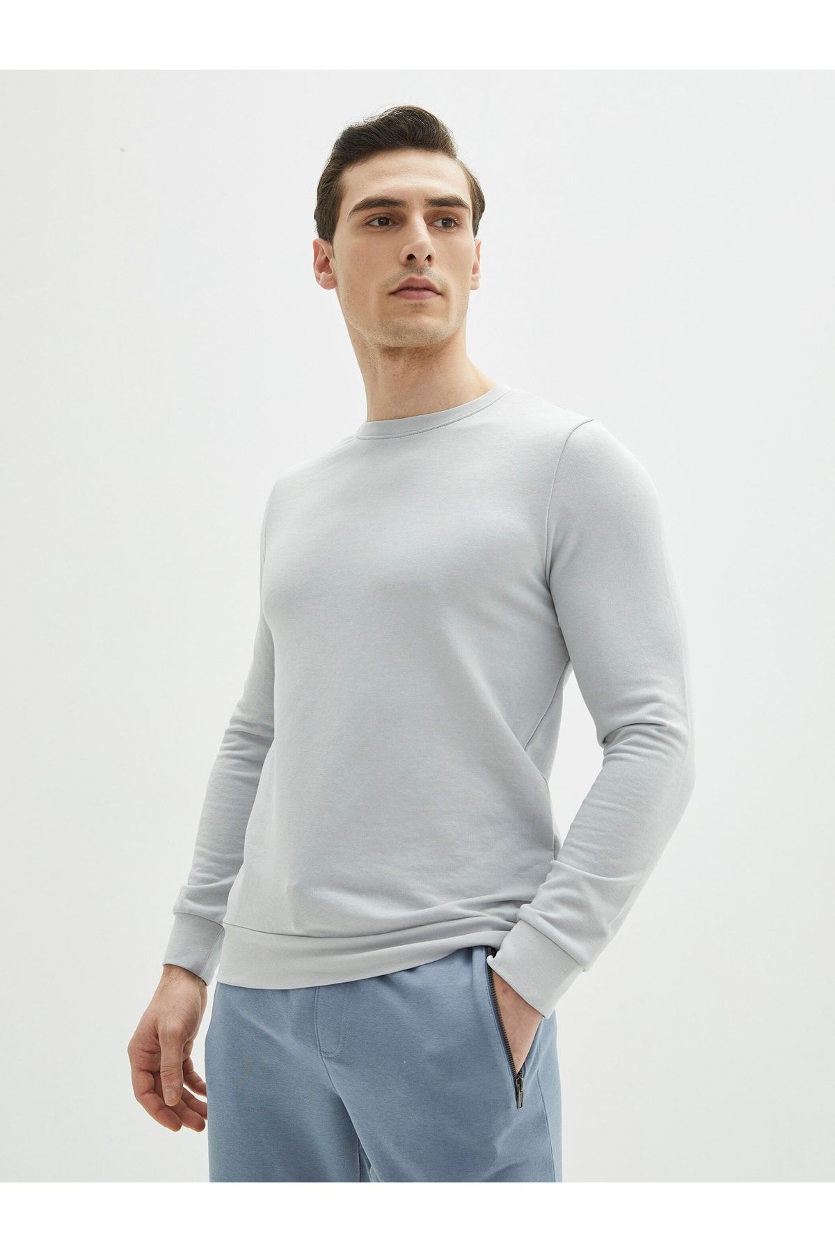 LC Waikiki Sweatshirt Dunkelblau Regular Fit Fast ausverkauft