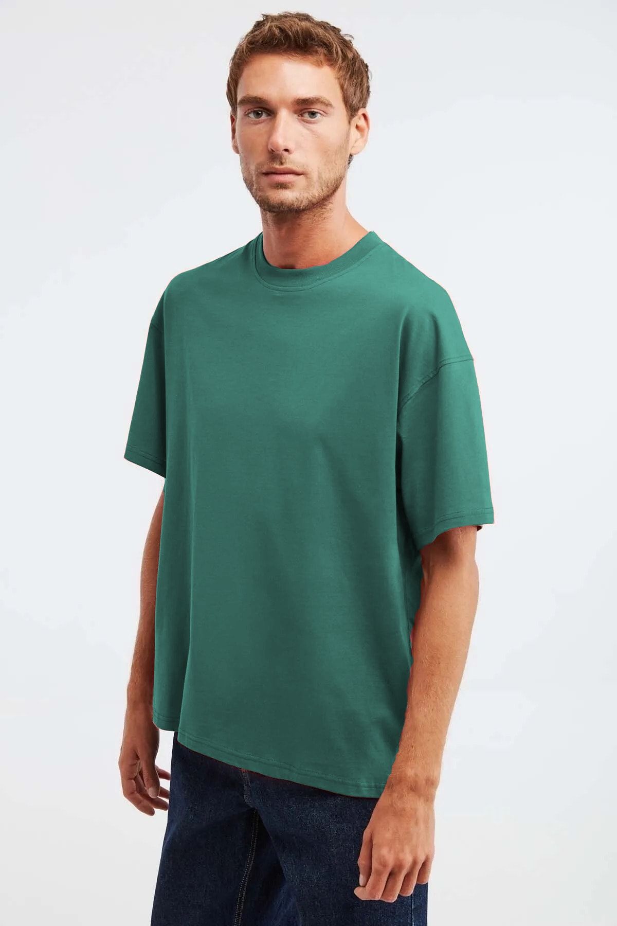 Plain white loose best sale t shirt