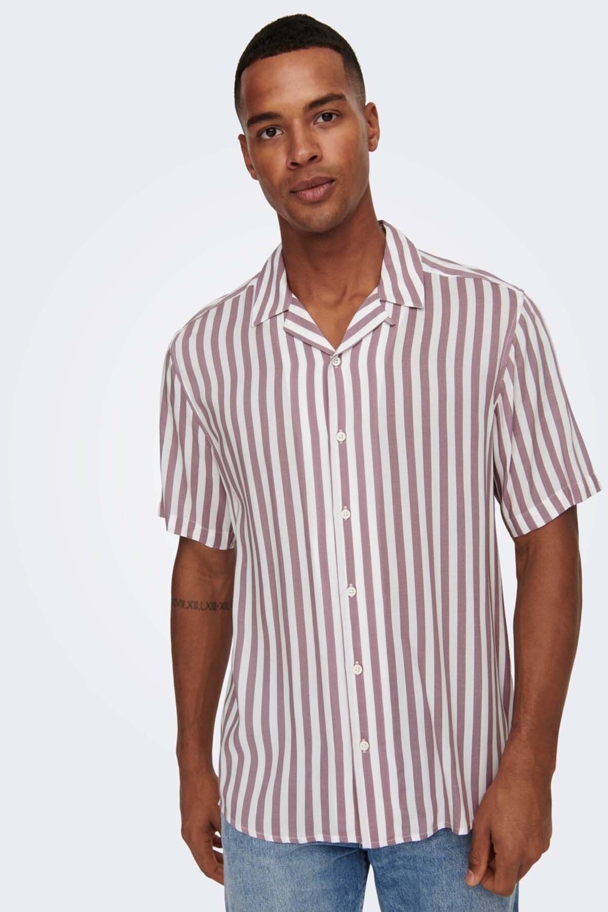 Only Sons Men s Onswayne Striped Short Sleeve Shirt 22013267
