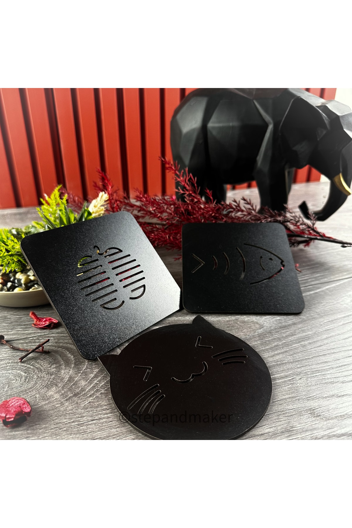 Step and Maker Siyah 3'lü Nihale Seti ( Bardak Altlığı - Tava - Tencere Vb.)