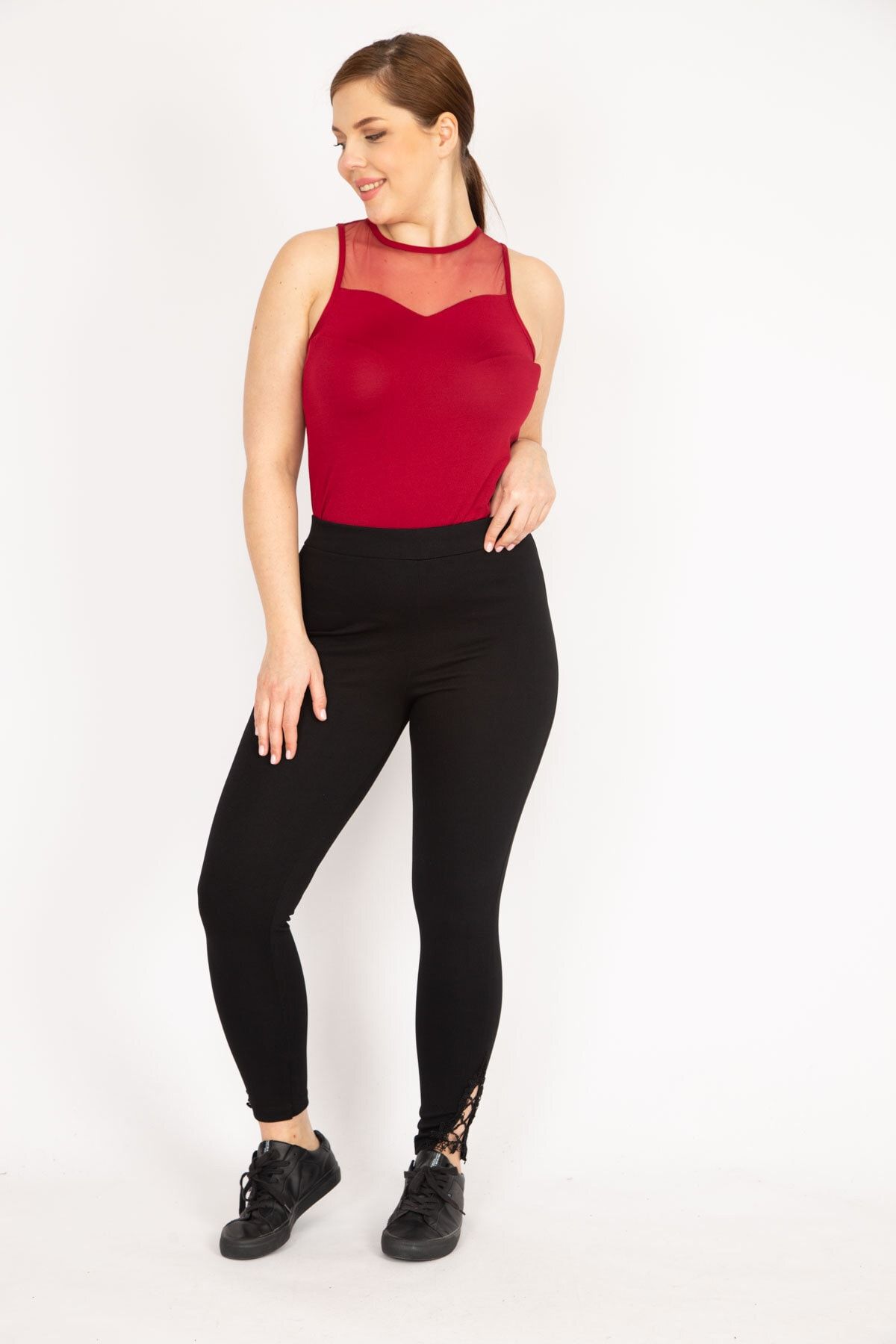 Şans Women's Large Size Red Side Stripe Leggings Capri Pants 65n28187 -  Trendyol