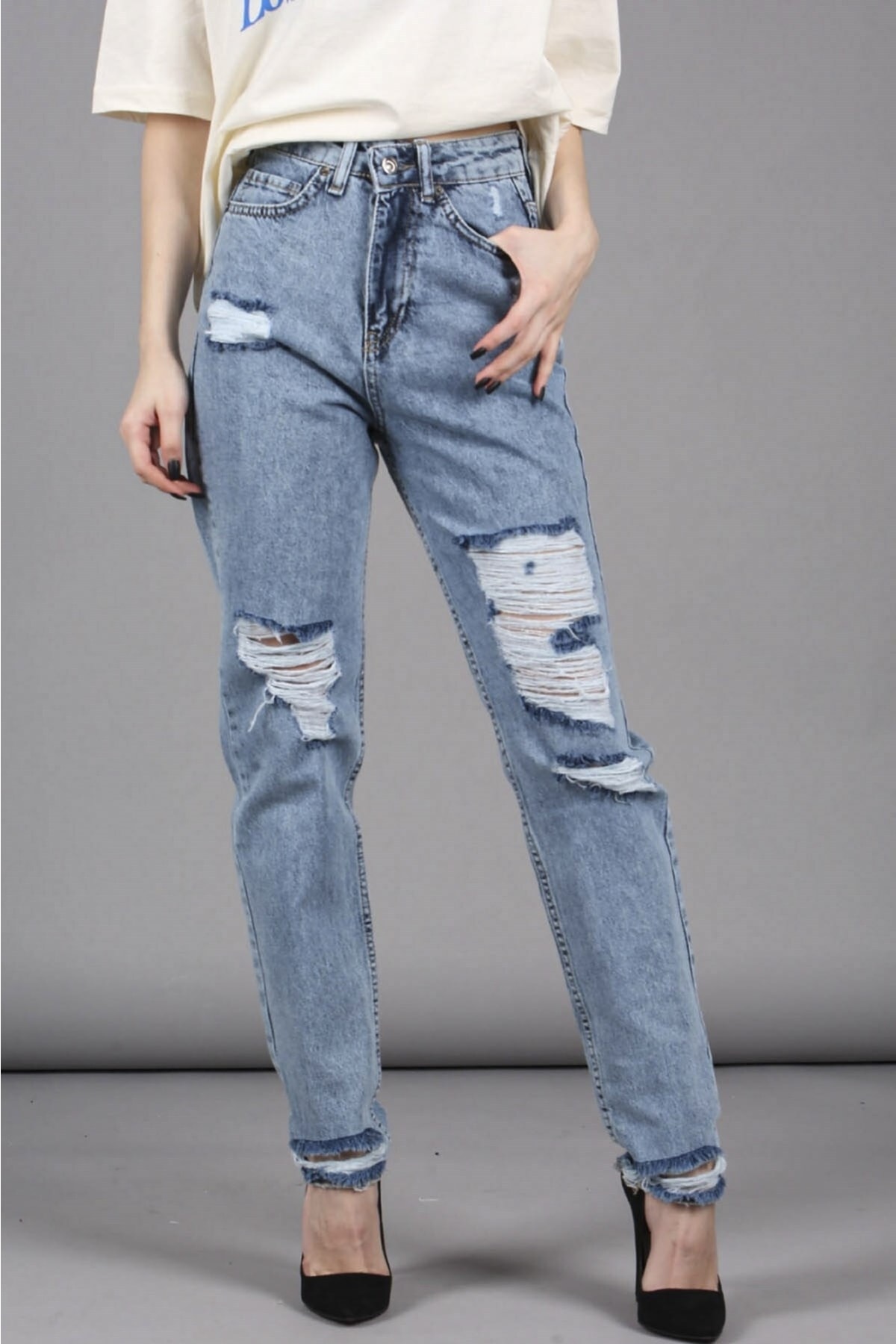 شلوار جین آبی جیب دار مدل مام فیت طرح زاپدار زنانه مدمکست Madmext (برند ترکیه)