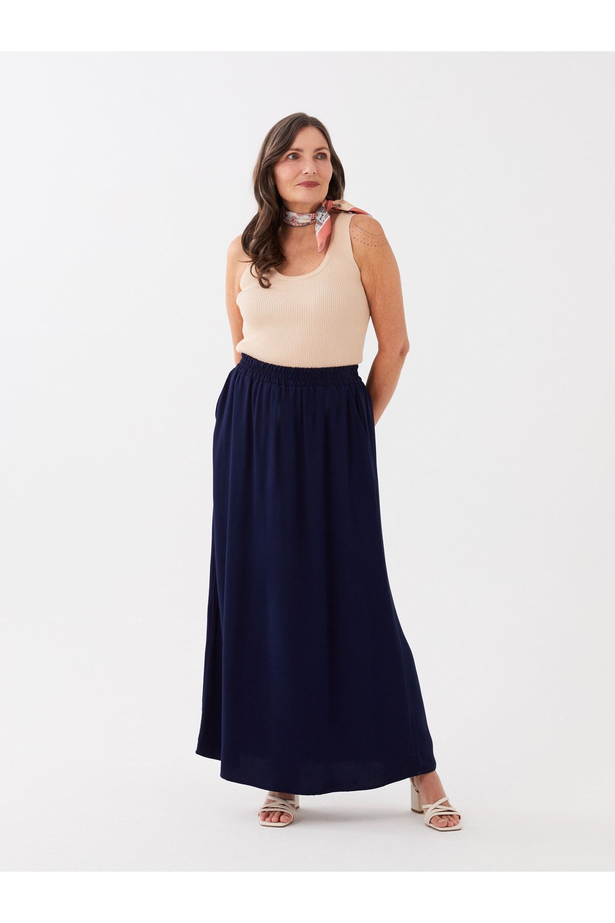 Navy blue flowy skirt store
