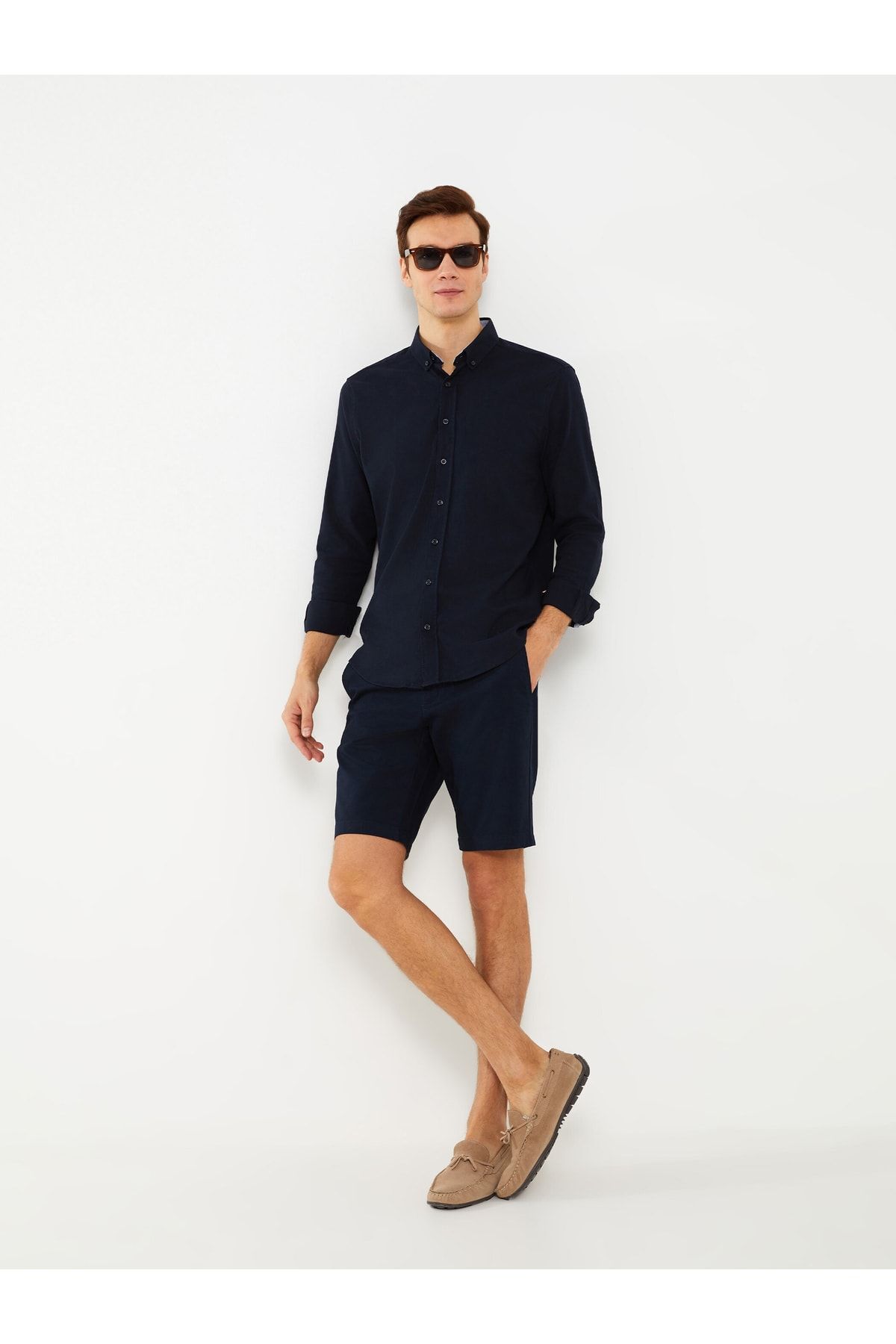 LC Waikiki Shorts Dunkelblau Mittlerer Bund