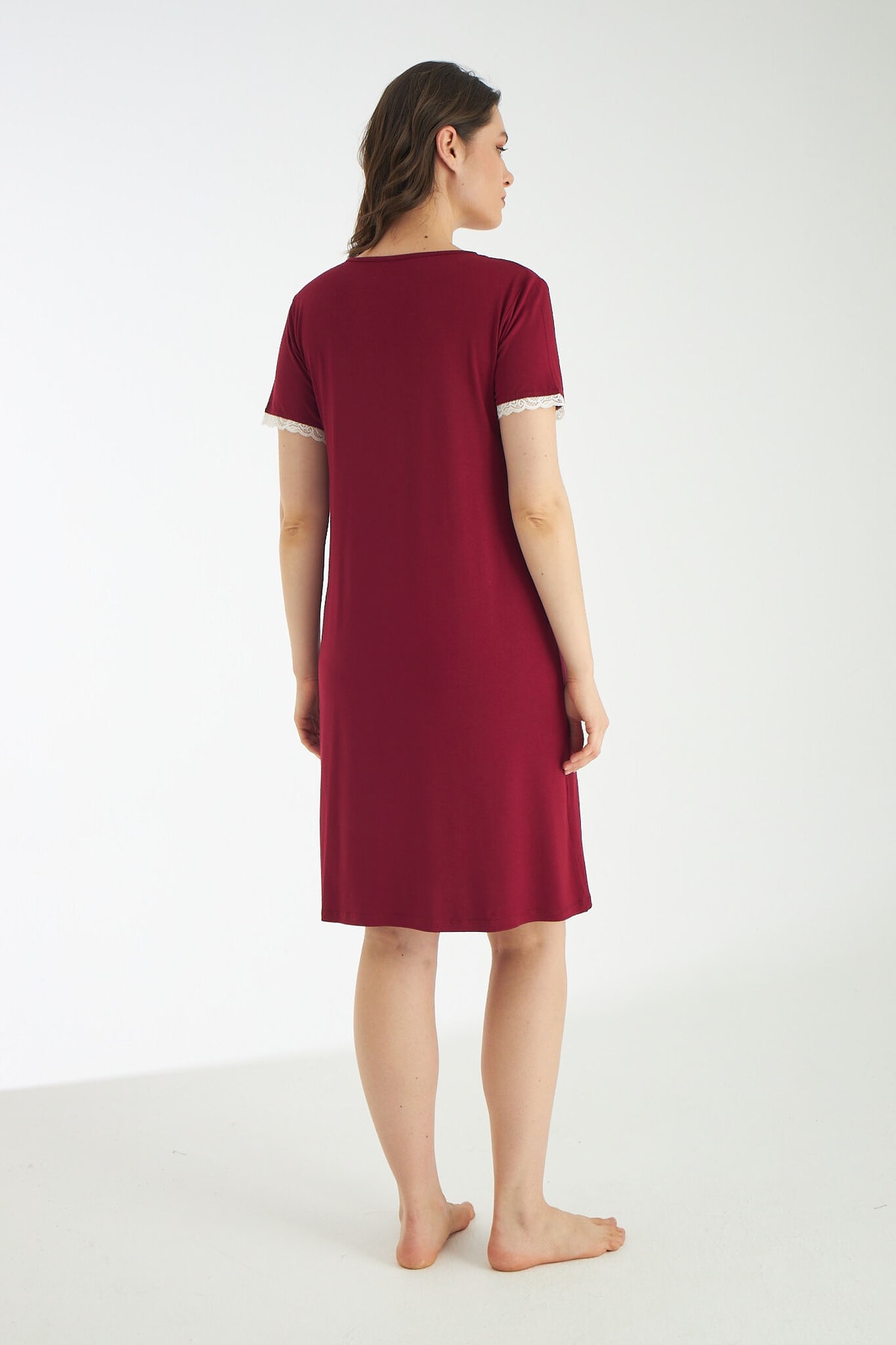 Miss Dünya Lissa Koyu Bordo Dantel Detaylı Hamile Ve Lohusa Gecelik Takımı fotoğrafı 7 (önizleme)