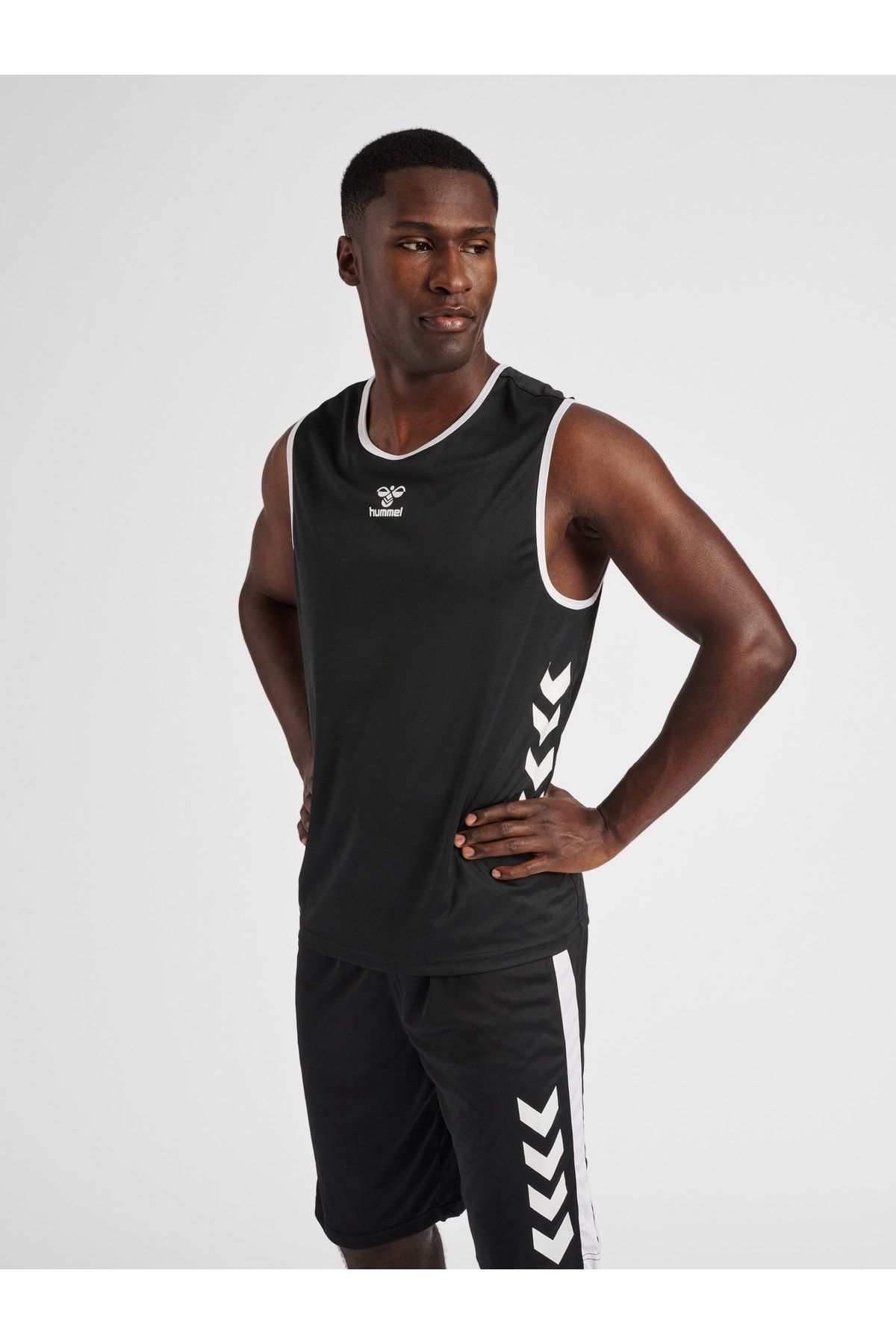 HUMMEL T-Shirt Schwarz Regular Fit
