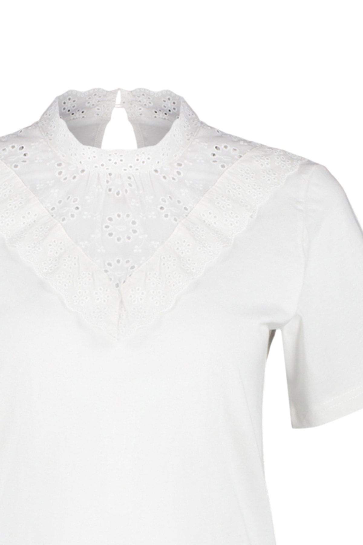 Trendyol Collection-Weiße, mit Baumwolle gefütterte Bluse mit Stehkragen – TWOSS23BZ00879 9