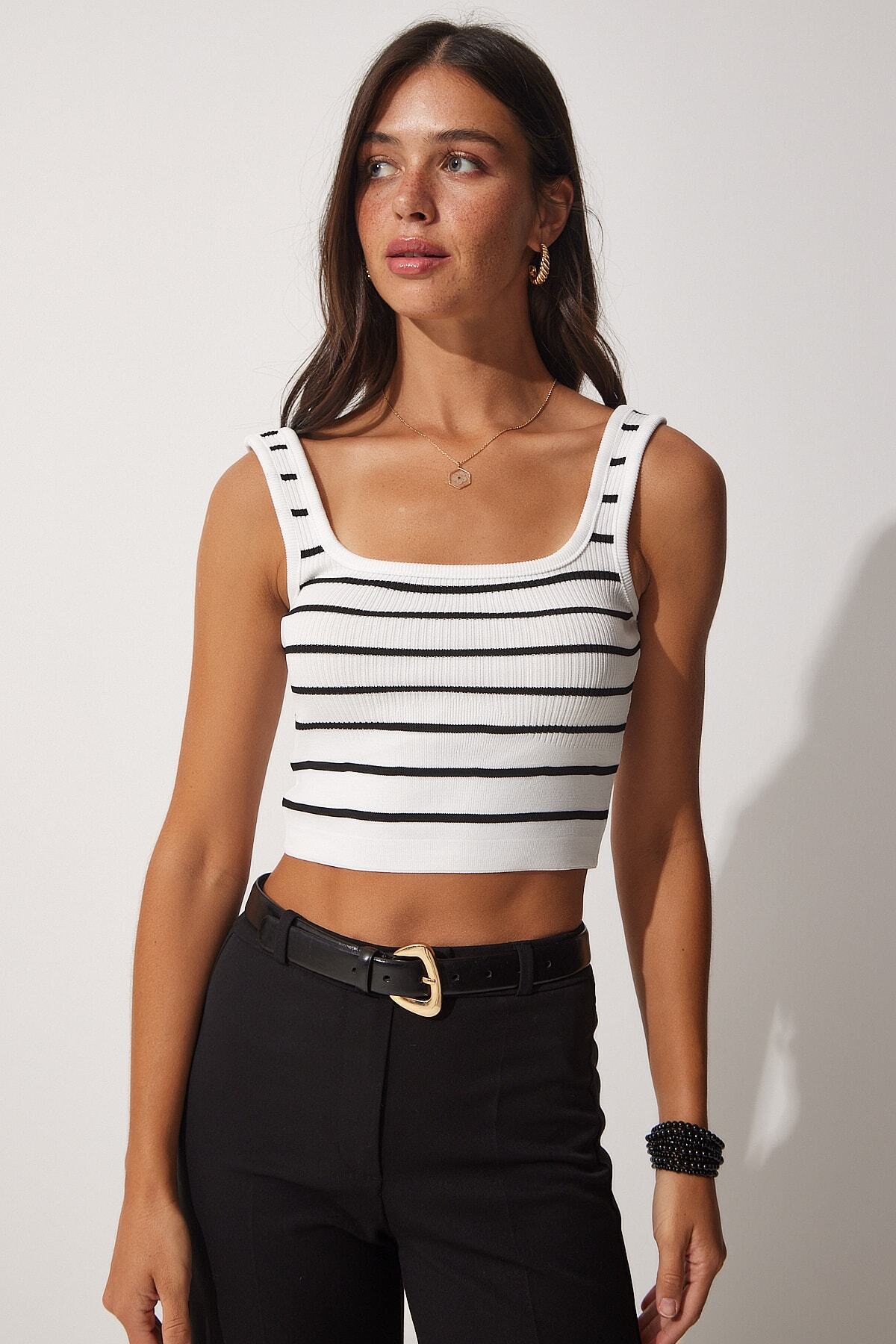 Happiness İstanbul  Kadın Beyaz Çizgili Crop Triko Bluz YY00138 - Görsel 4