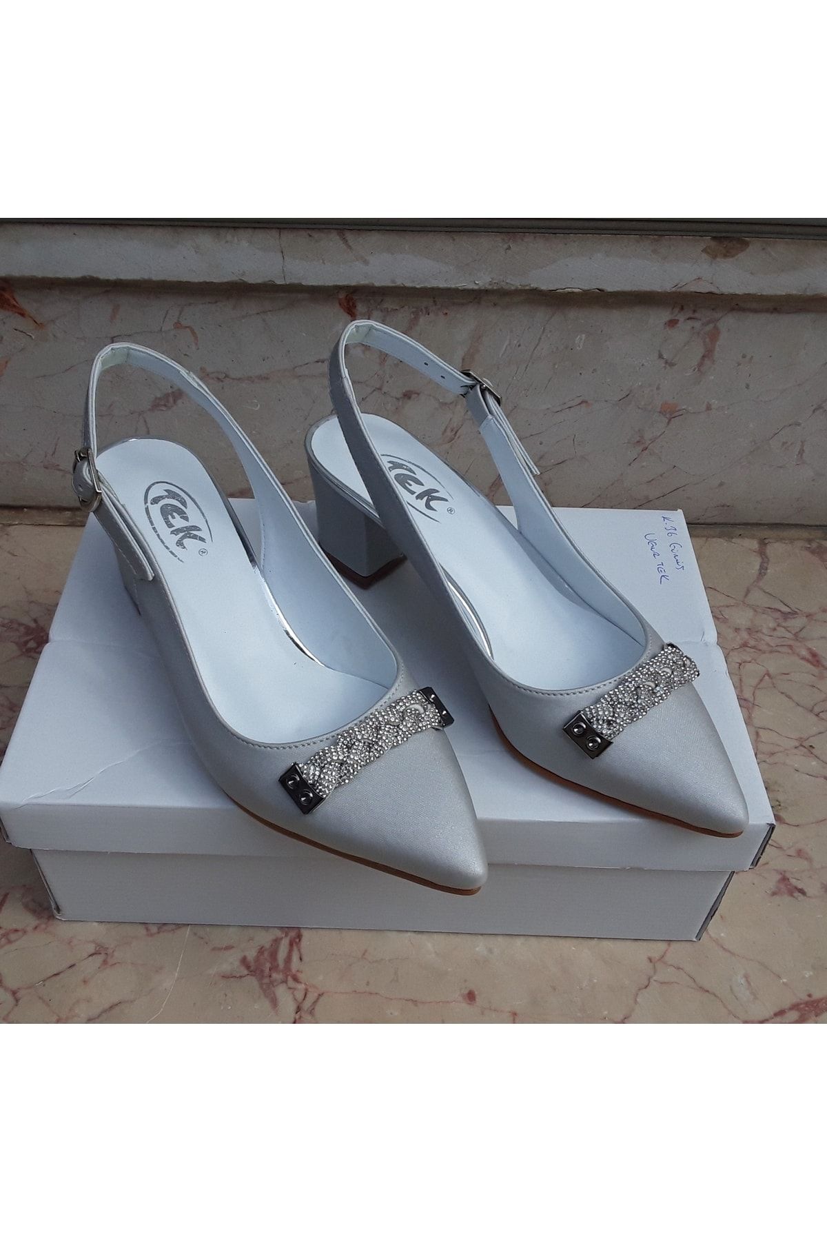 Traditional wedding 2024 shoes and purse