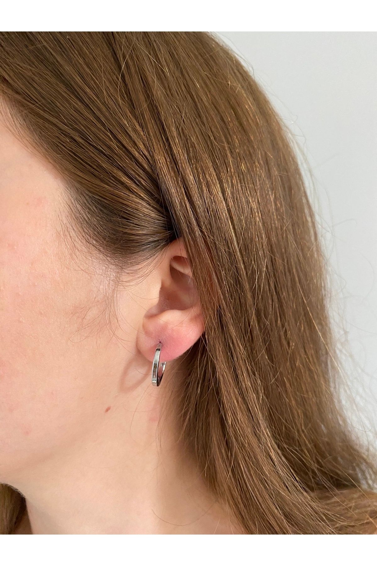 Basic earring best sale