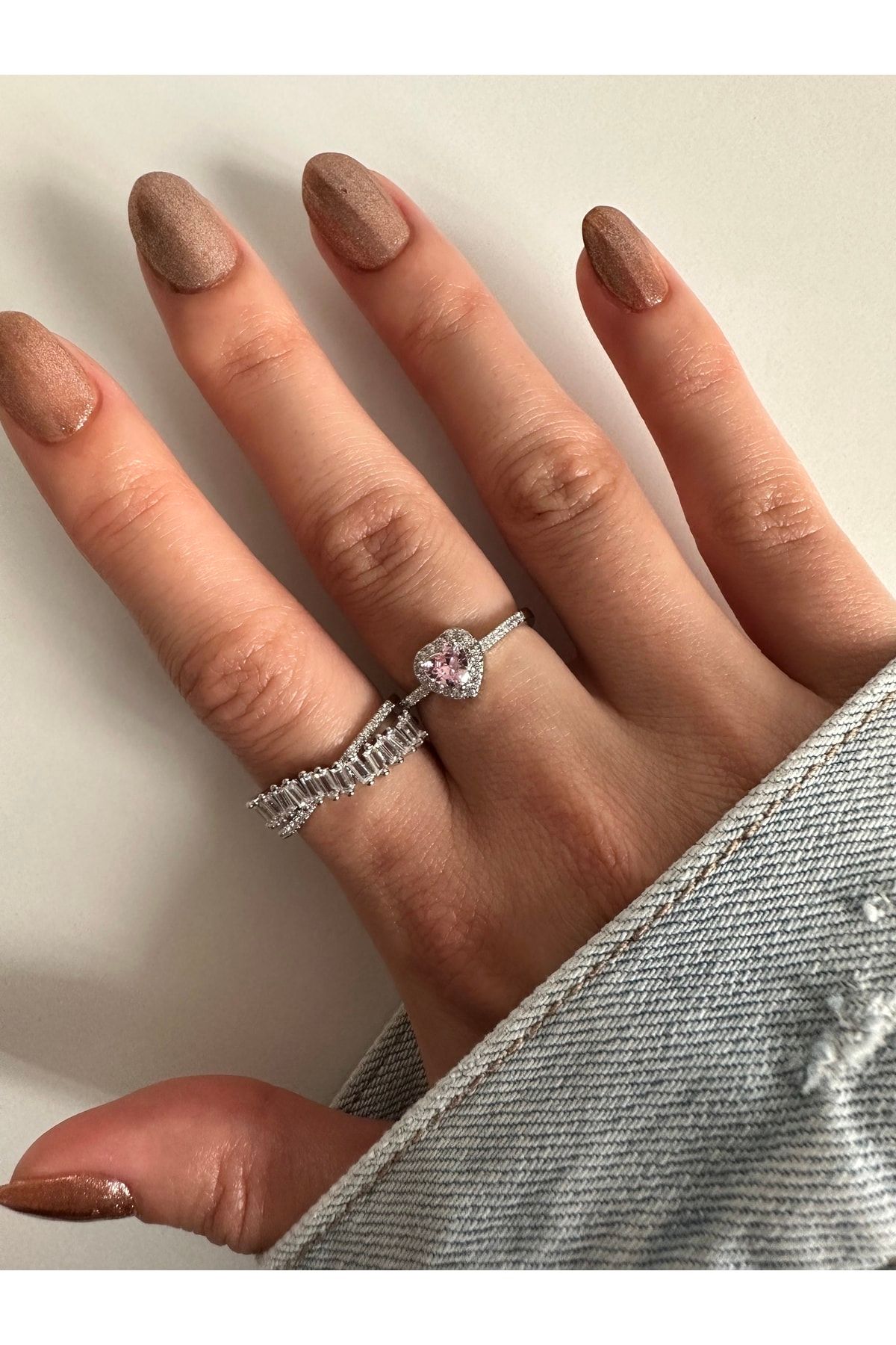 Platinum heart deals ring
