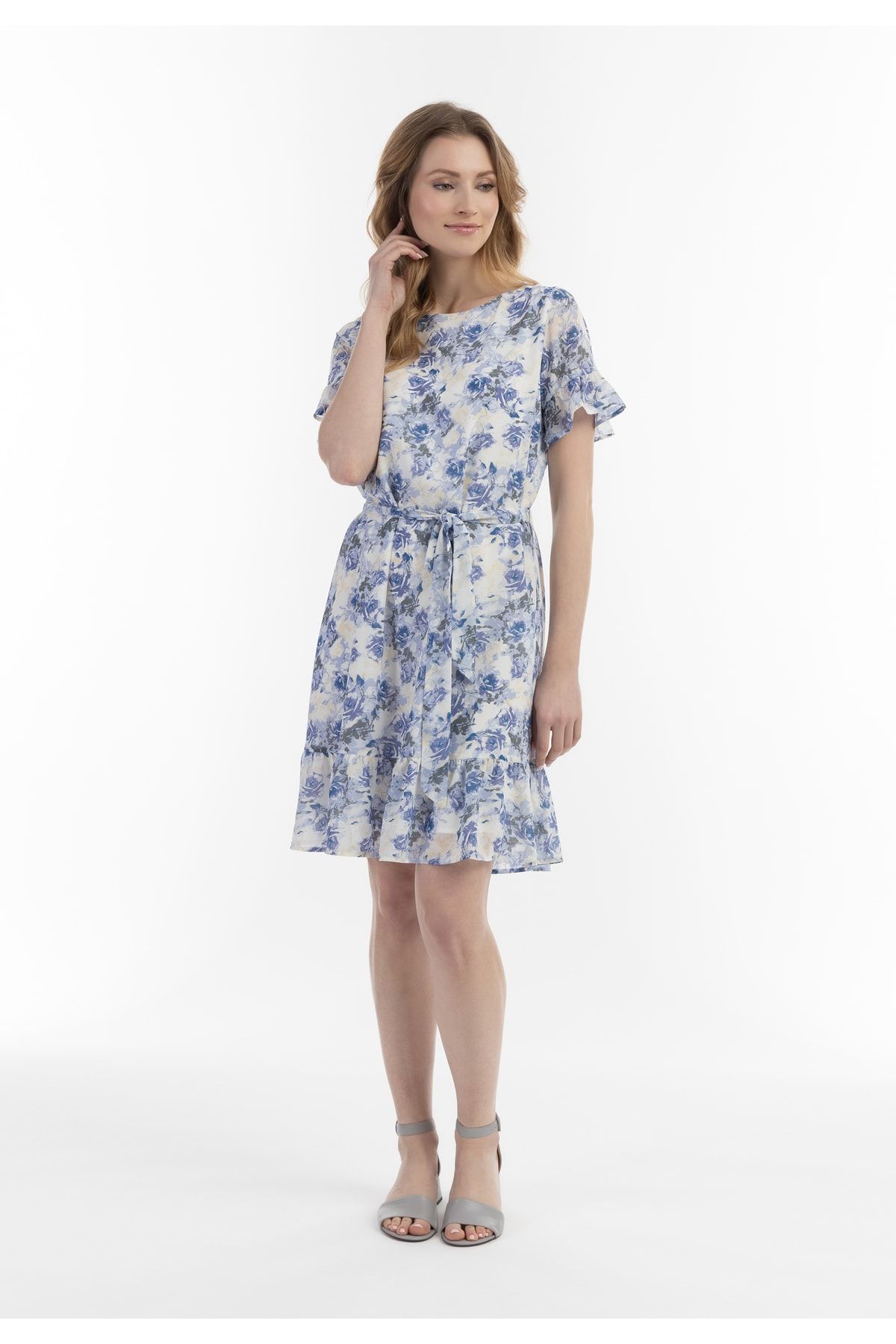 USHA Kleid Mehrfarbig Basic Fast ausverkauft