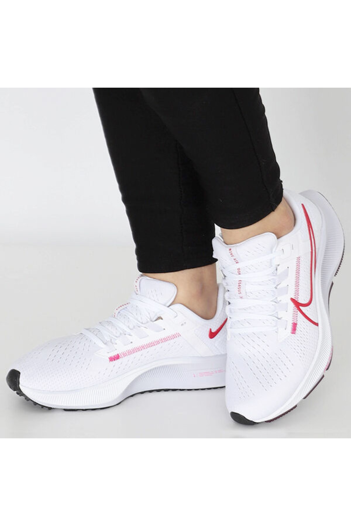 womens white nike walking shoes