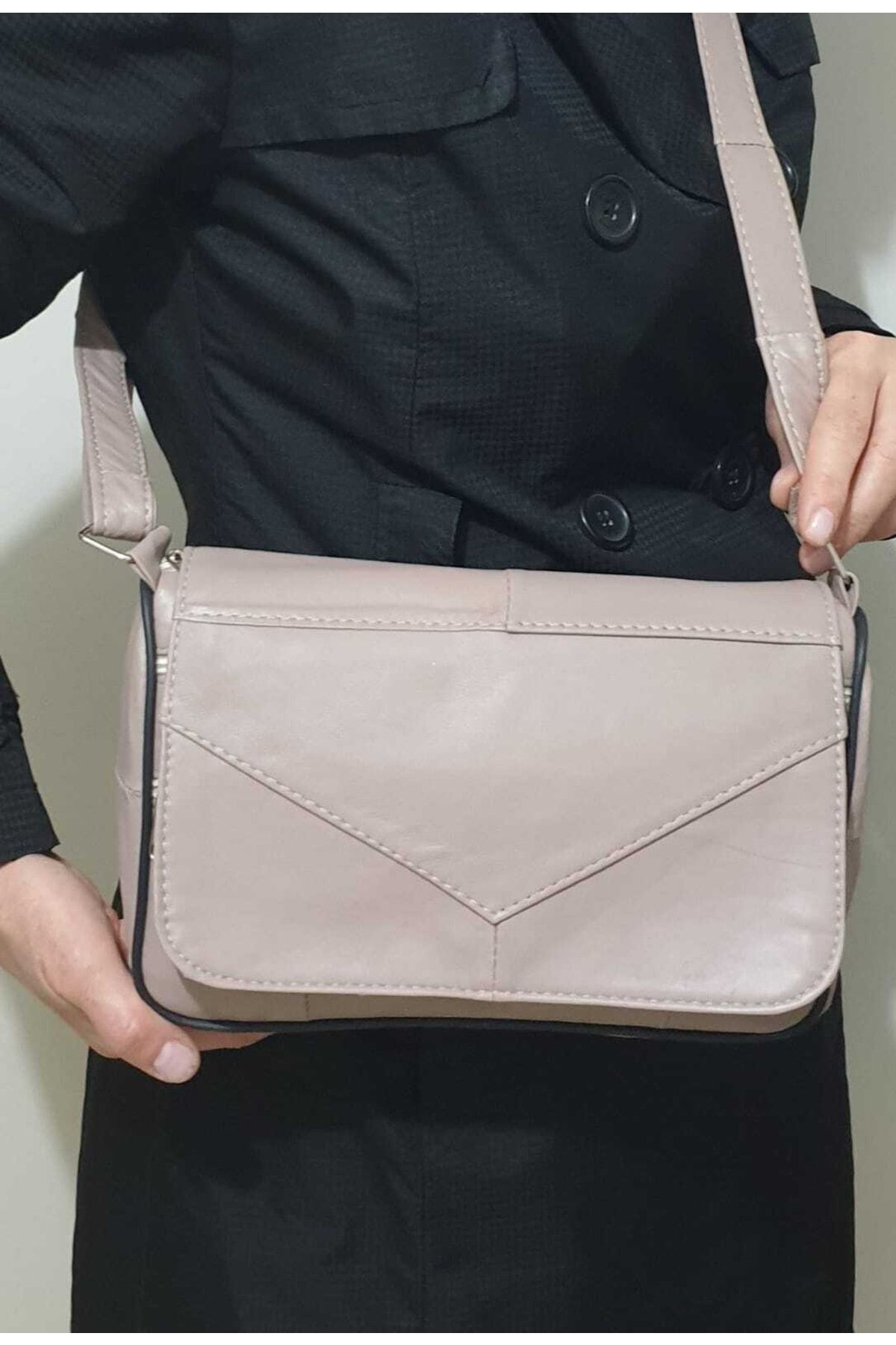 Plain hotsell messenger bag