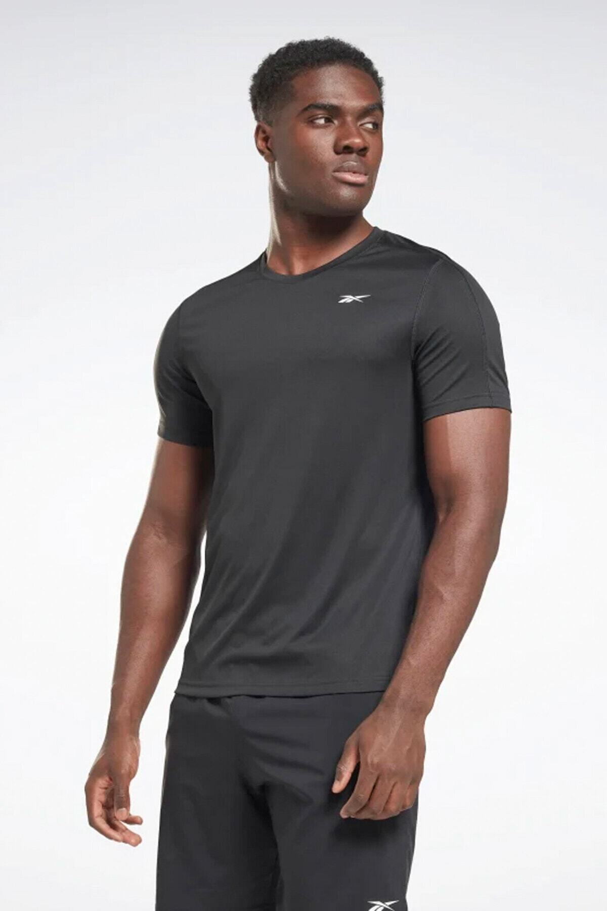 تیشرت آستین کوتاه مردانه قرمز