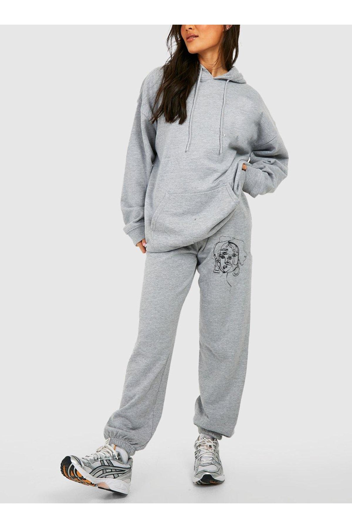 Guillermo Gray Tracksuit Set with Face Print Trendyol
