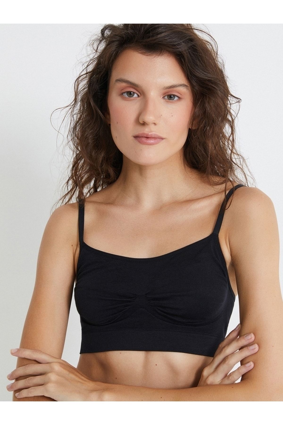 Pisun Model Ip Askılı Büstiyer Spor Sütyeni Seamless Model Örme Kumaş Sütyen Siyah Renk