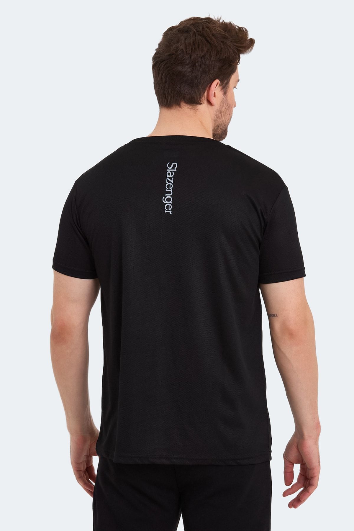 Slazenger T-Shirt Schwarz Regular Fit HE6826