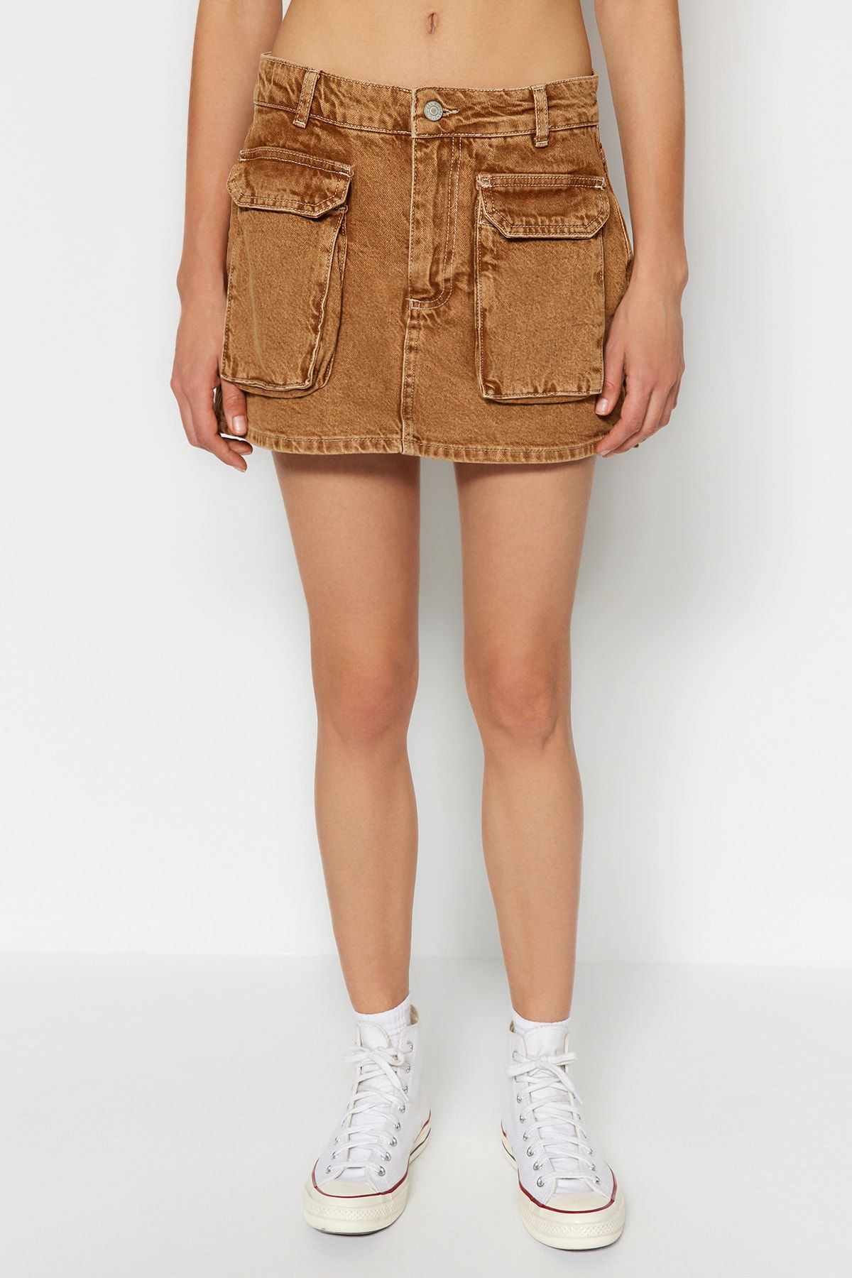 Trendyol Collection Shorts Braun Hoher Bund