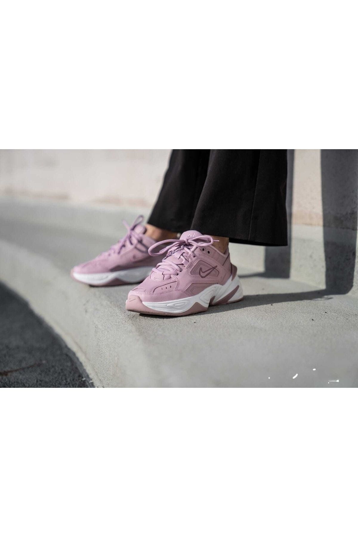 Nike wmns m2k