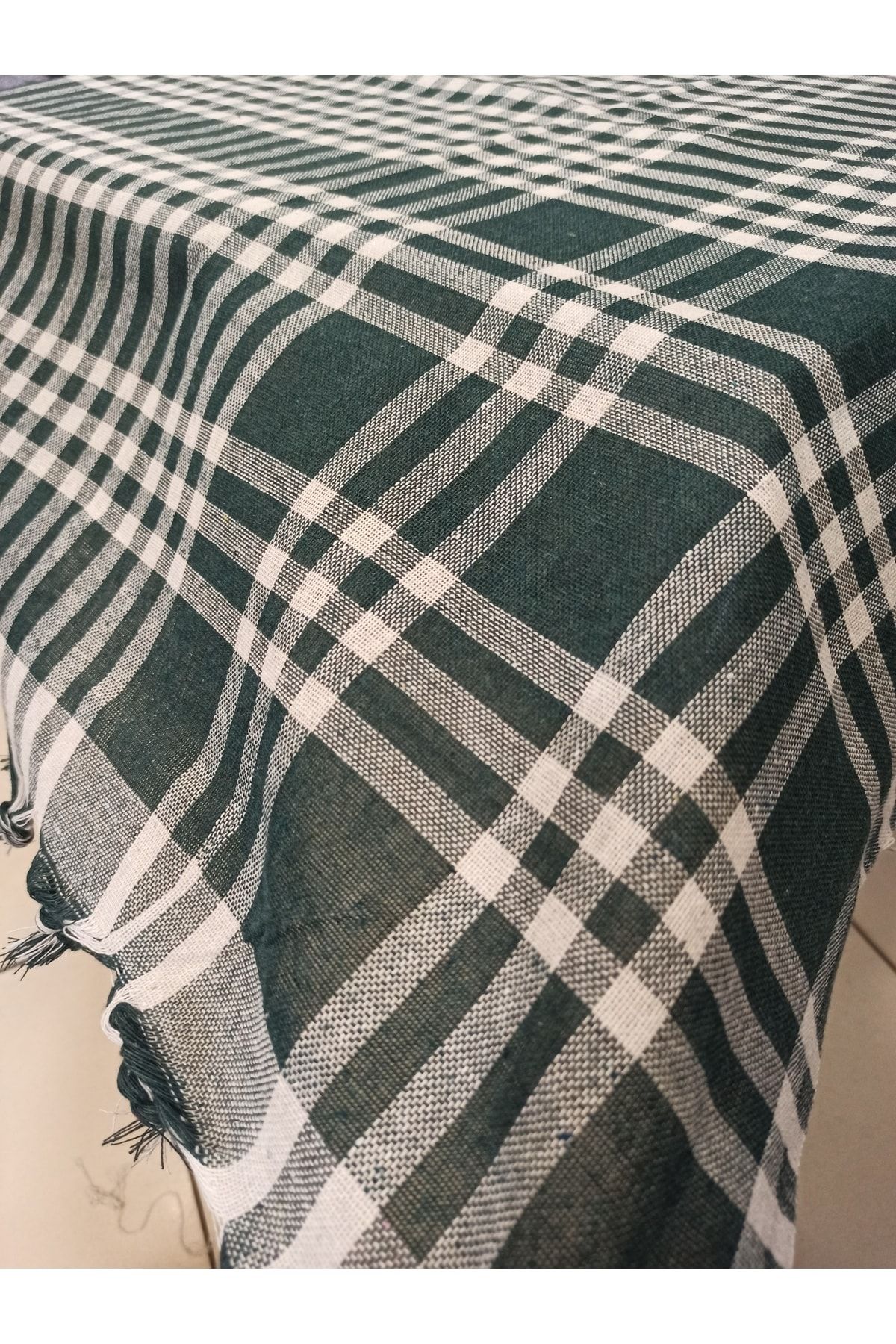 Grey shop plaid tablecloth
