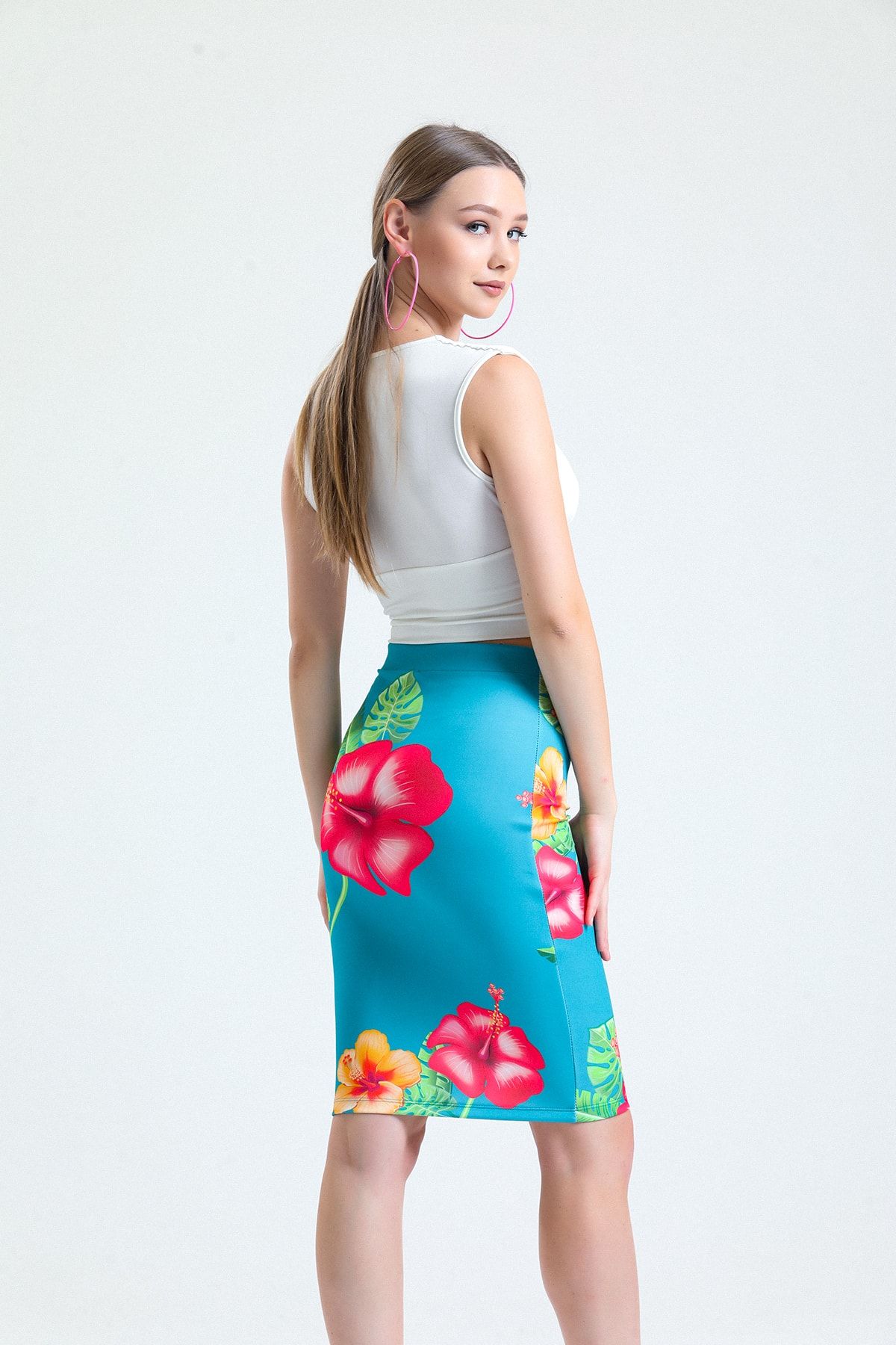 Dark blue floral pencil skirt clearance