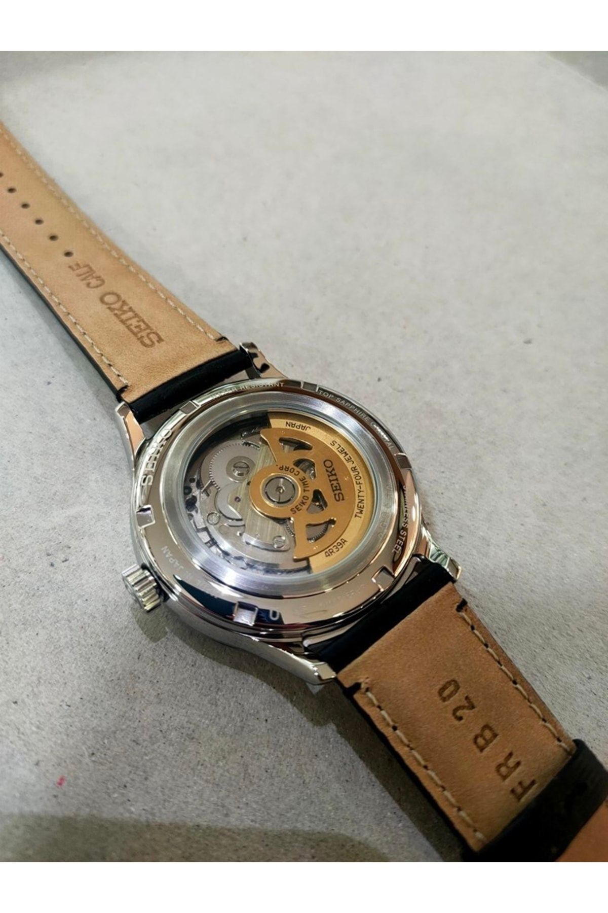 Seiko SSA379J