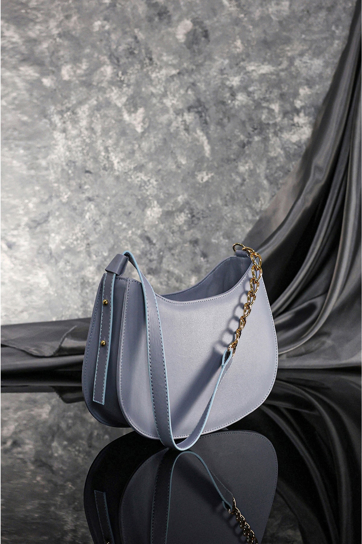 Blue Zipper Lined Adjustable Strap Bag