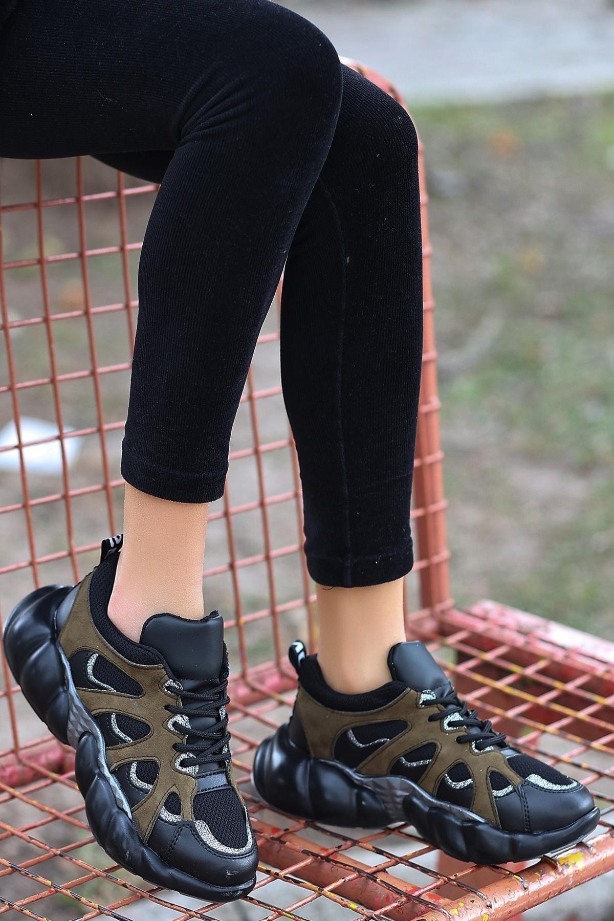 Ogden Haki Yesil Süet Cilt Detaylı Spor Ayakkabı