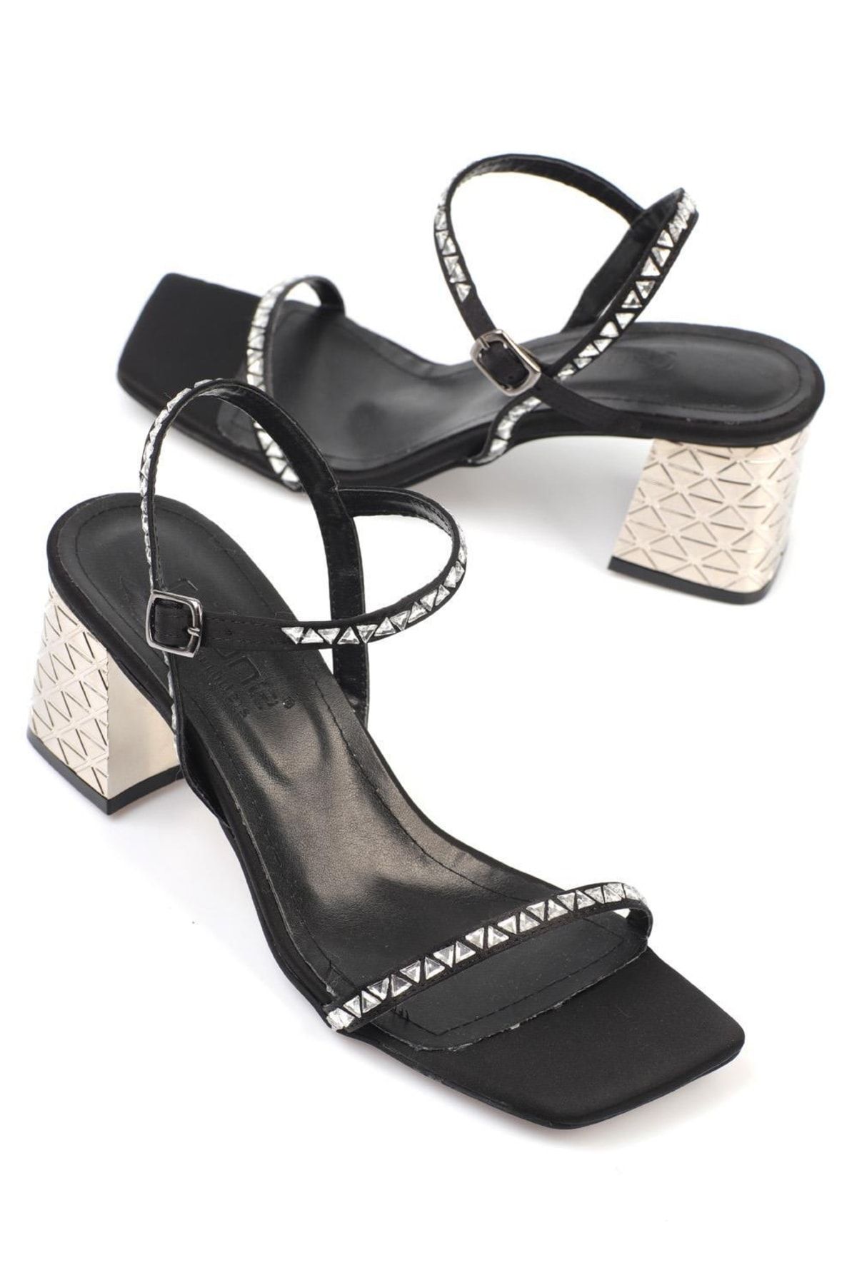 Capone Outfitters High Heels Schwarz Blockabsatz Fast ausverkauft